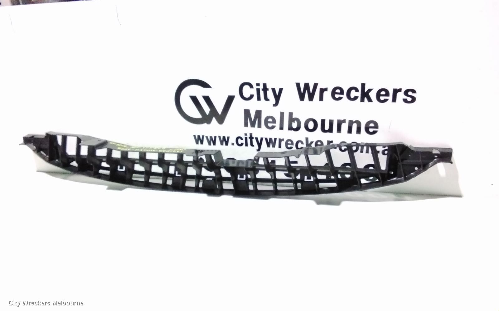 LAND ROVER RANGEROVER SPORT, L494, 12/2013 - 04/2022, REAR CENTRE BRAKET: 105804