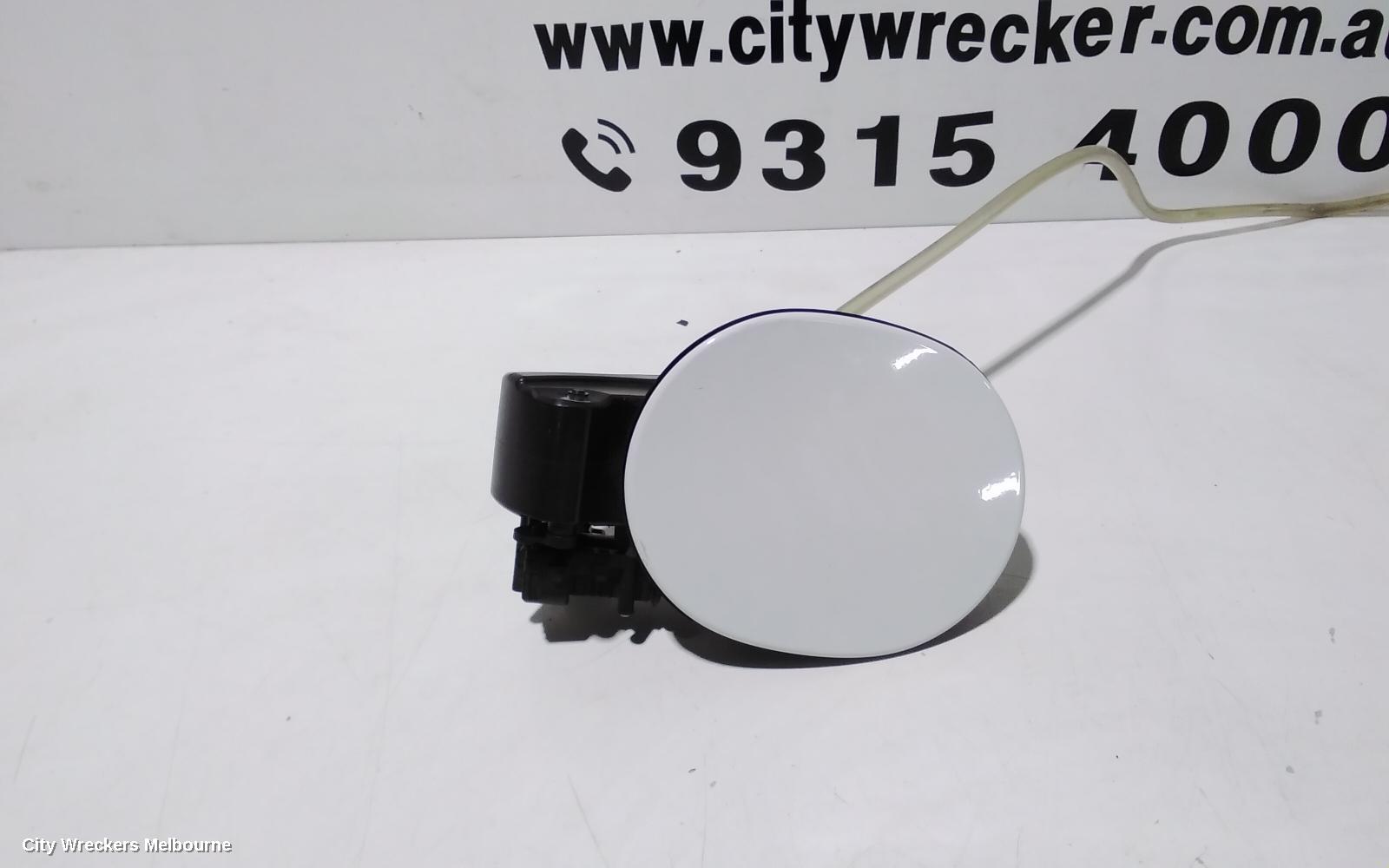 LAND ROVER RANGEROVER SPORT FUEL DOOR / FILLER, L494, 12/2013 - 04/2022