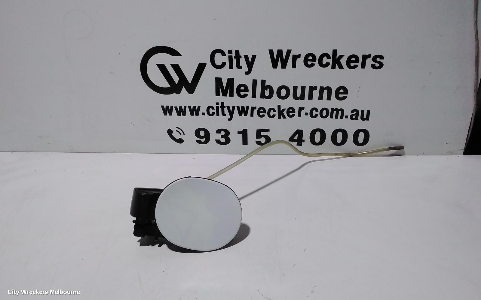 LAND ROVER RANGEROVER SPORT FUEL DOOR / FILLER, L494, 12/2013 - 04/2022