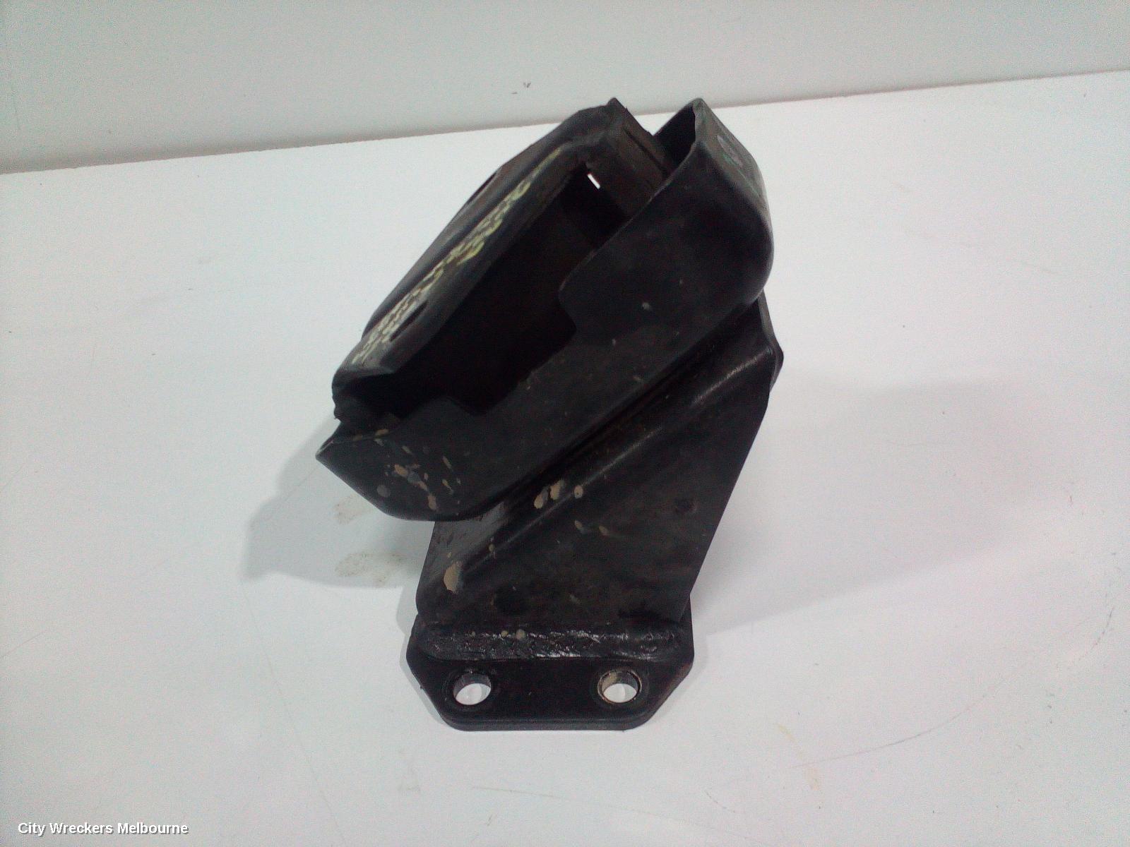 MITSUBISHI TRITON MOUNT, MQ-MR, 03/2015 - 10/2023