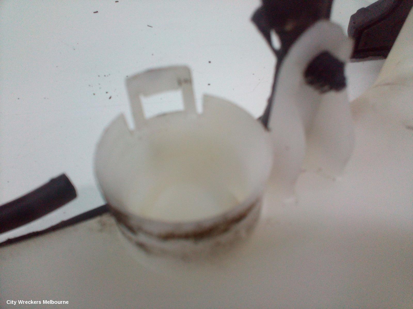 BMW X1 WASHER BOTTLE, E84, NON H/LAMP WASHER TYPE, 04/2010 - 07/2015