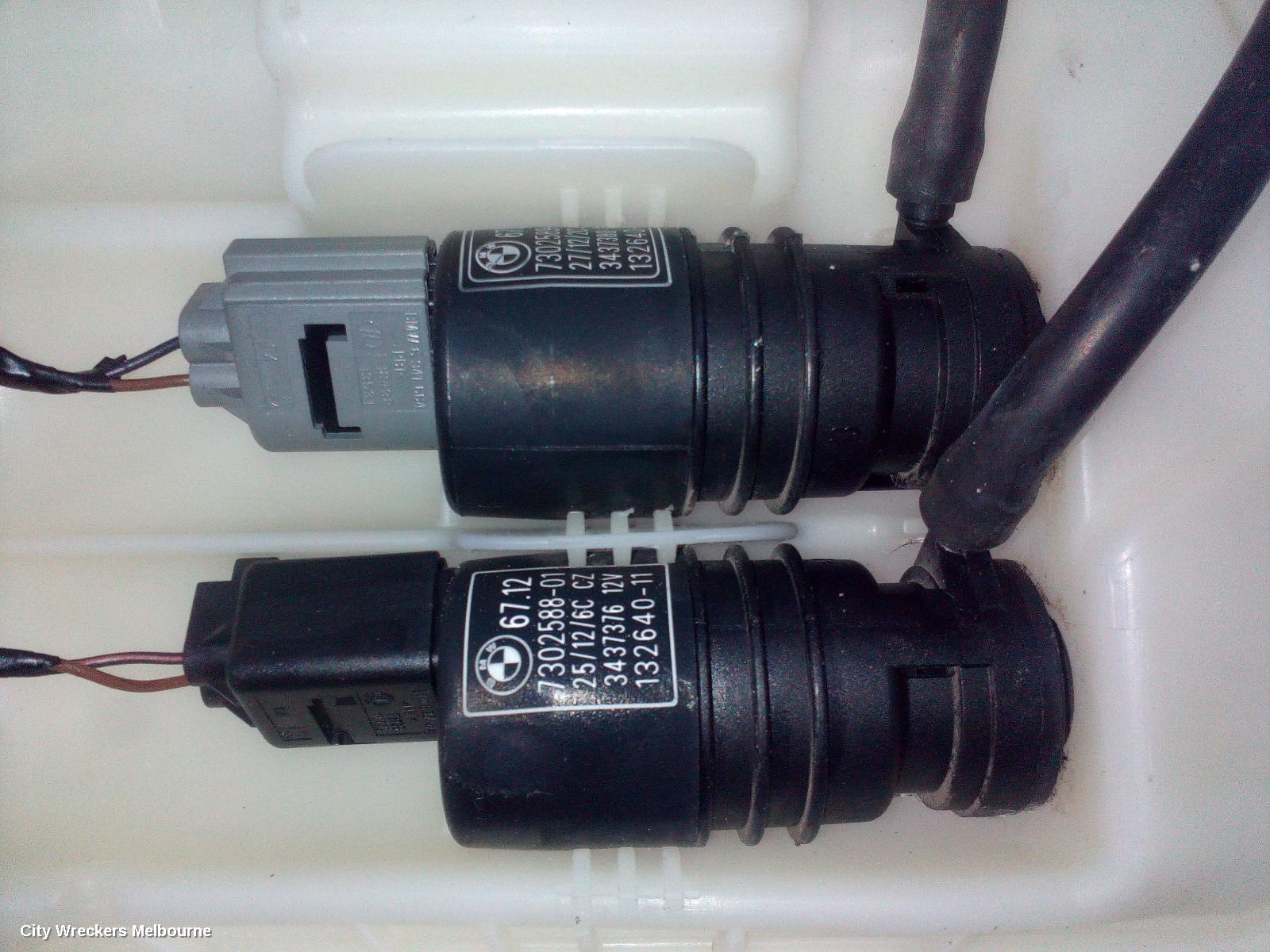 BMW X1 WASHER BOTTLE, E84, NON H/LAMP WASHER TYPE, 04/2010 - 07/2015