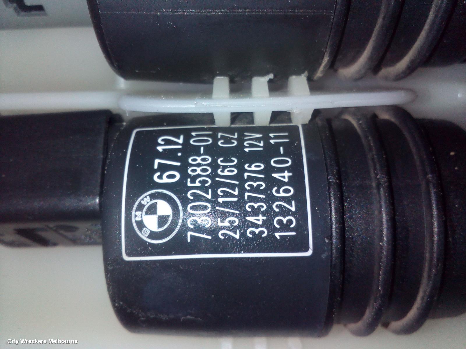 BMW X1 WASHER BOTTLE, E84, NON H/LAMP WASHER TYPE, 04/2010 - 07/2015