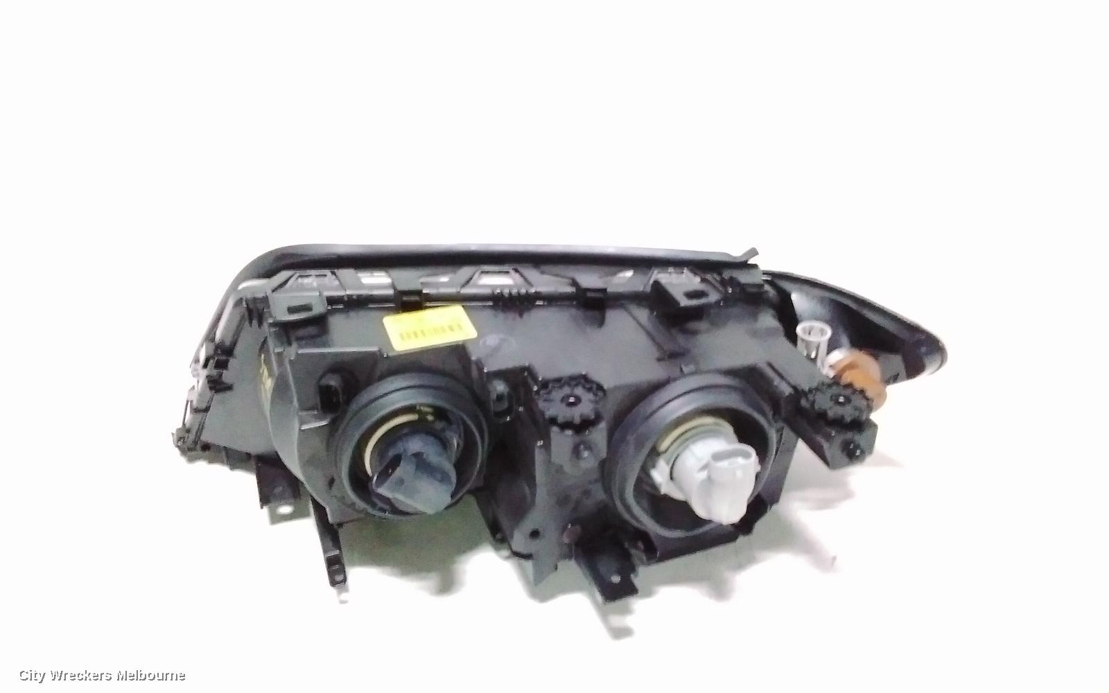 BMW 3 SERIES RIGHT HEADLAMP, E46, CPE/CAB, STANDARD, AMBER FLASHER, 03/2003 - 07/2006