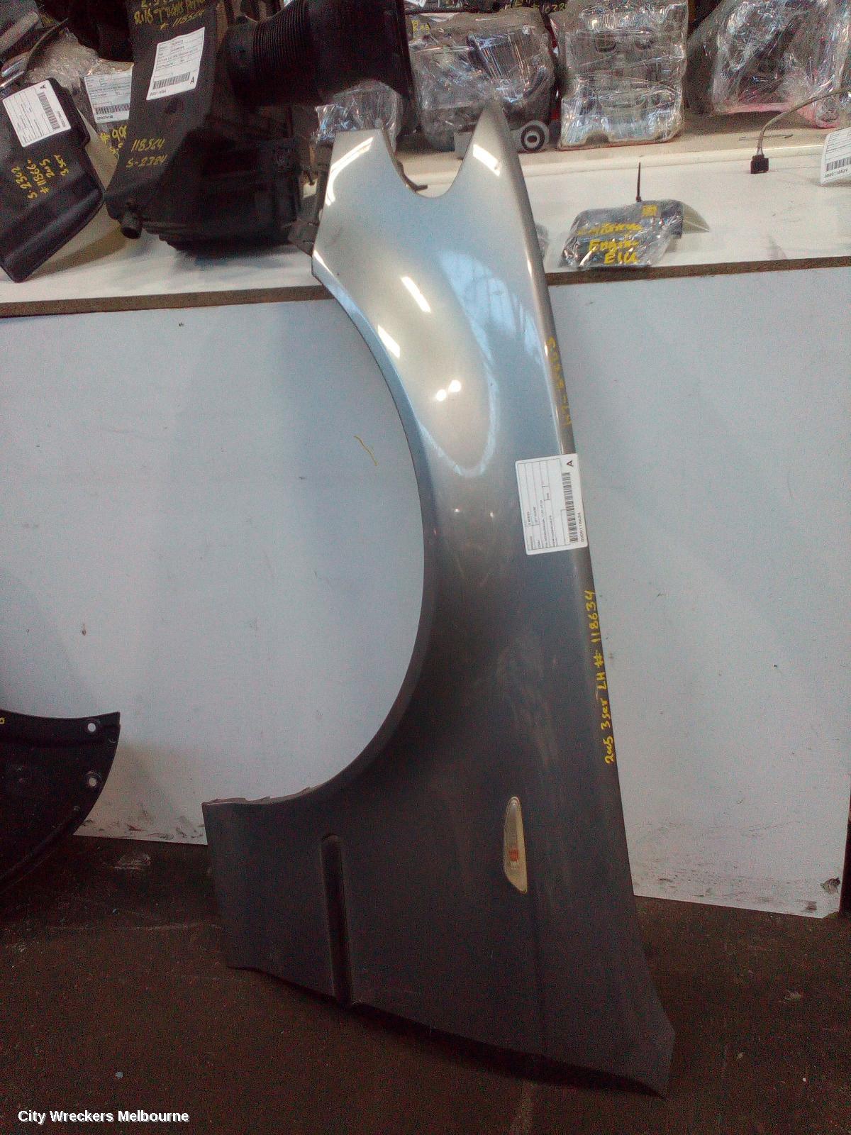 BMW 3 SERIES LEFT GUARD, E46, SEDAN/WAGON, 11/2001 - 07/2006