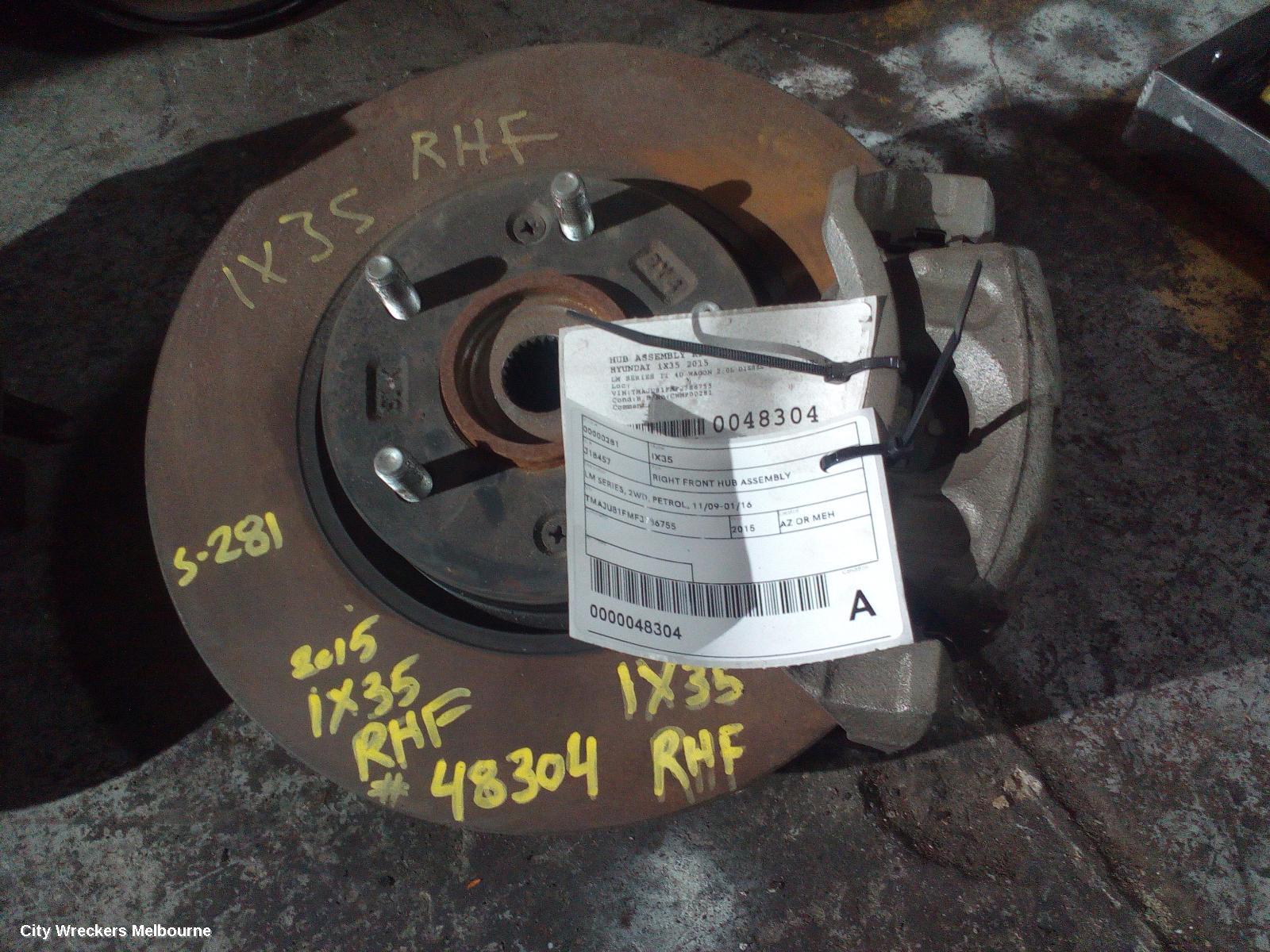 HYUNDAI IX35 RIGHT FRONT HUB ASSEMBLY, LM SERIES, 2WD, PETROL, 11/2009 - 01/2016