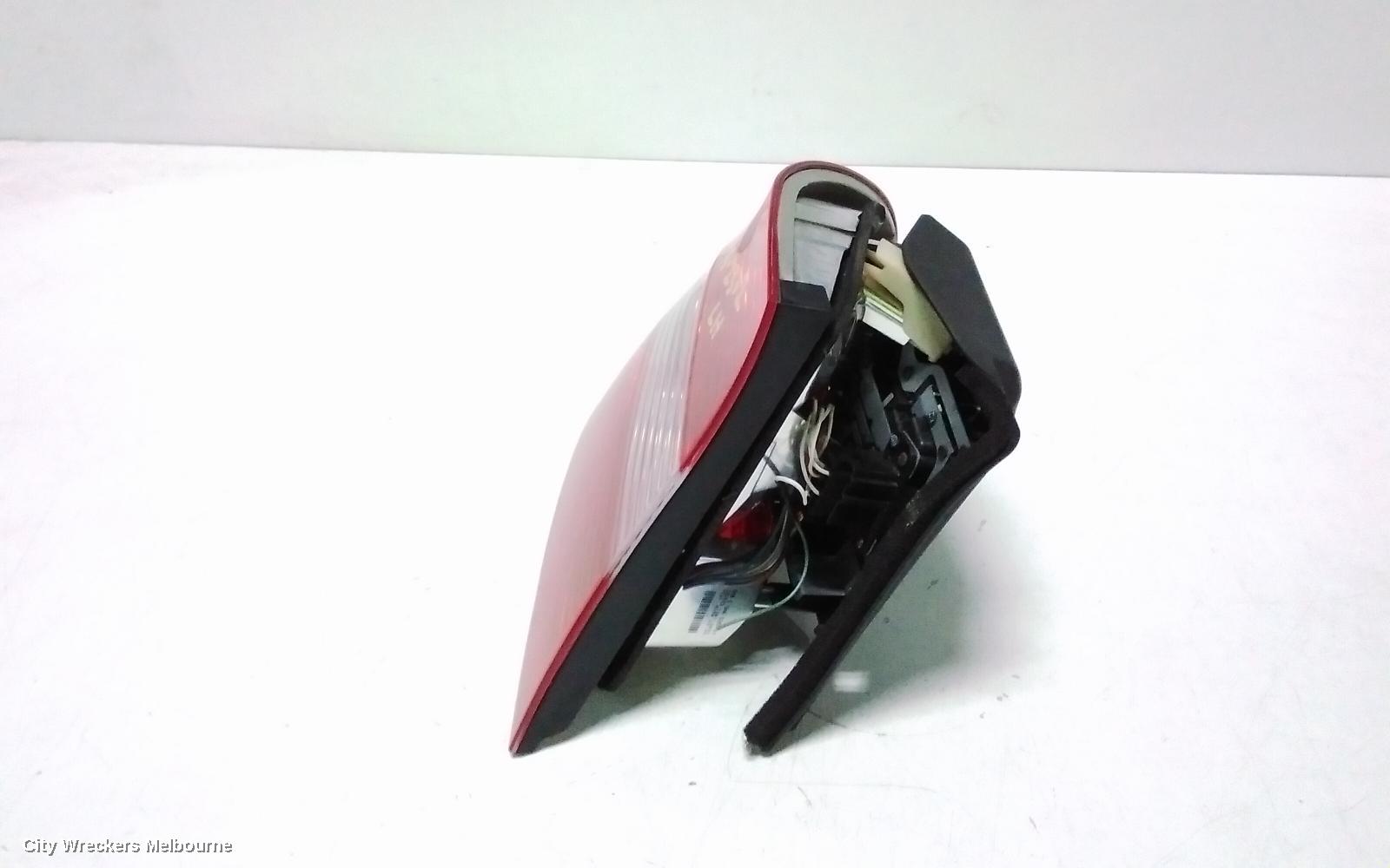 BMW 3 SERIES LEFT TAILLIGHT, E46, SEDAN, CLEAR FLASHER TYPE, 10/2001 - 01/2005