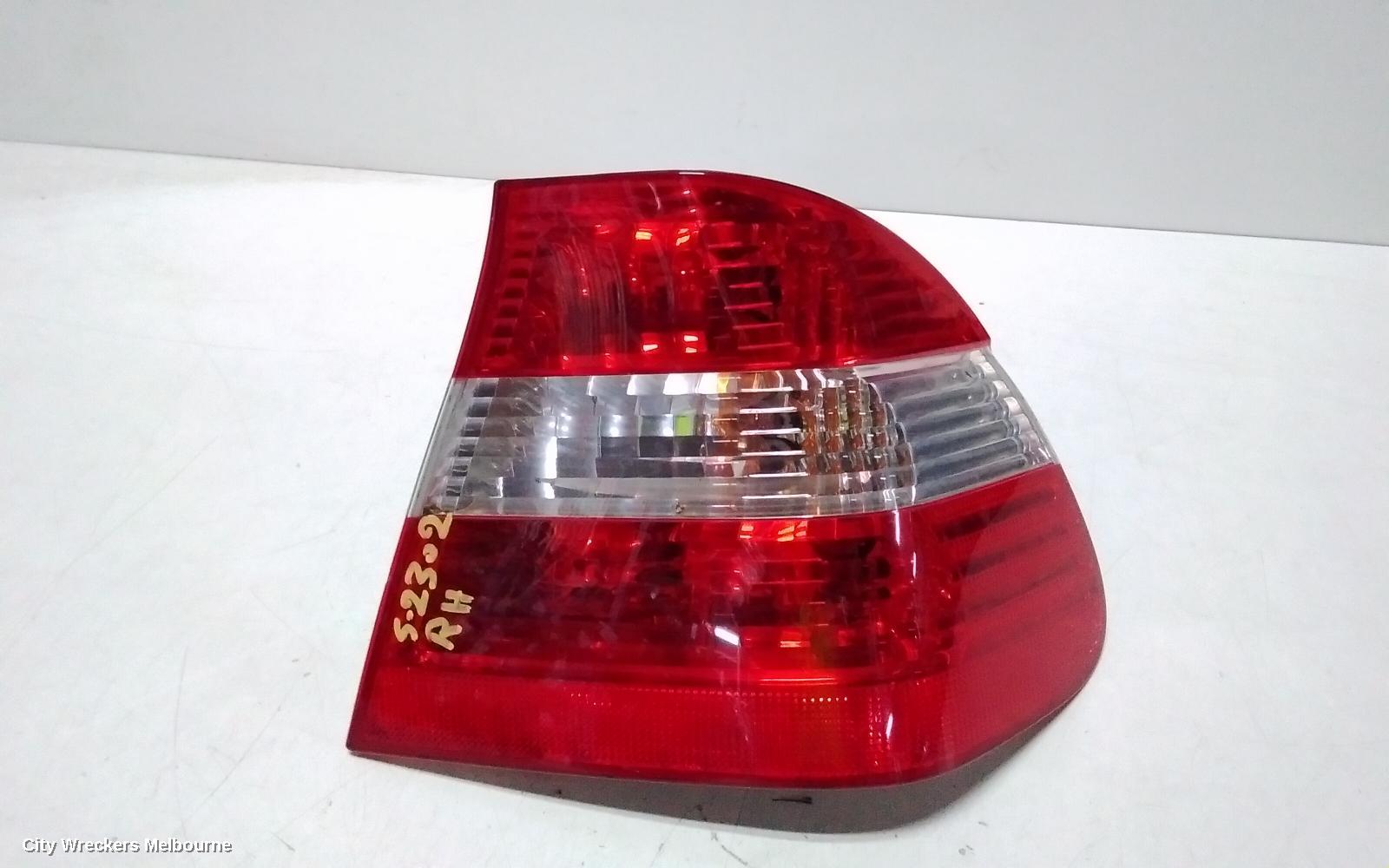 BMW 3 SERIES RIGHT TAILLIGHT, E46, SEDAN, CLEAR FLASHER TYPE, 10/2001 - 01/2005