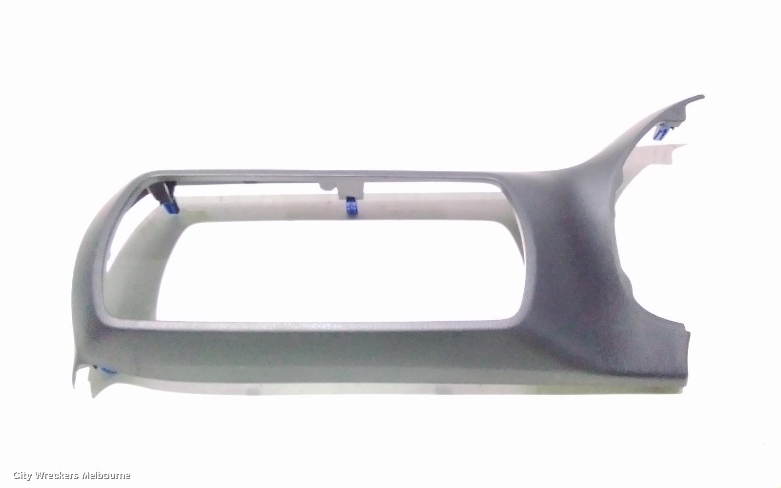 TOYOTA YARIS, XP130 SERIES, 10/2011 - 12/2019, DASH TRIM ABOVE HEATER CONTROL: 105900