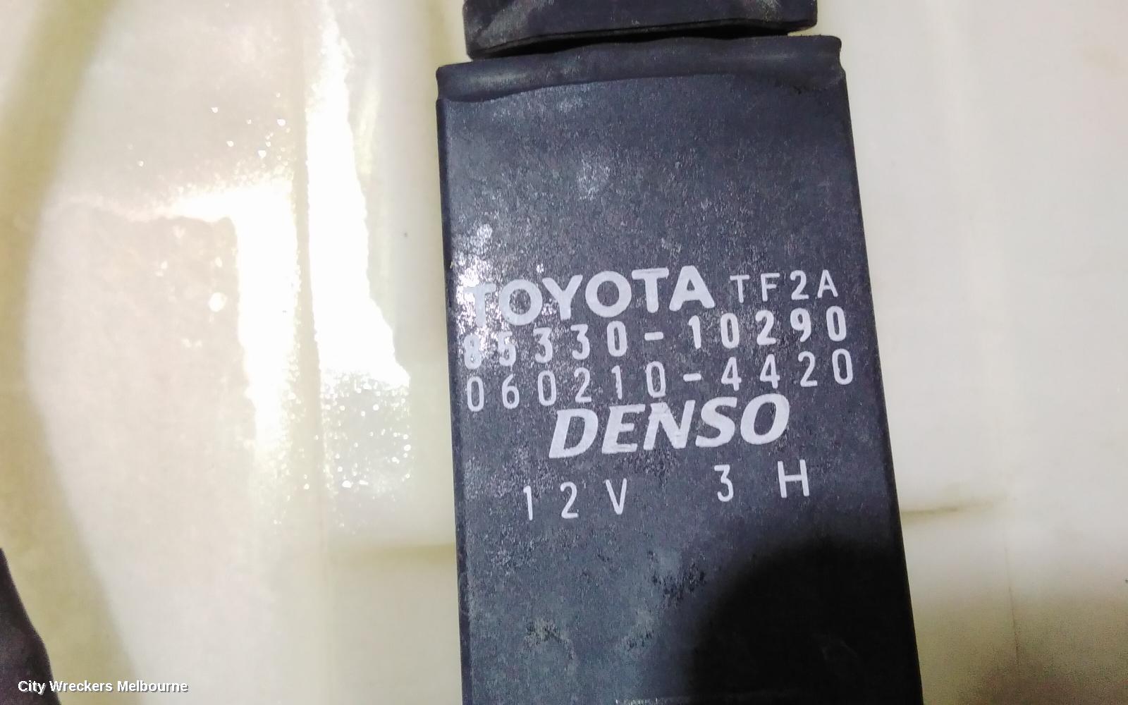 TOYOTA COROLLA WASHER BOTTLE, ZZE122, HATCH/WAGON, 12/2001 - 06/2007