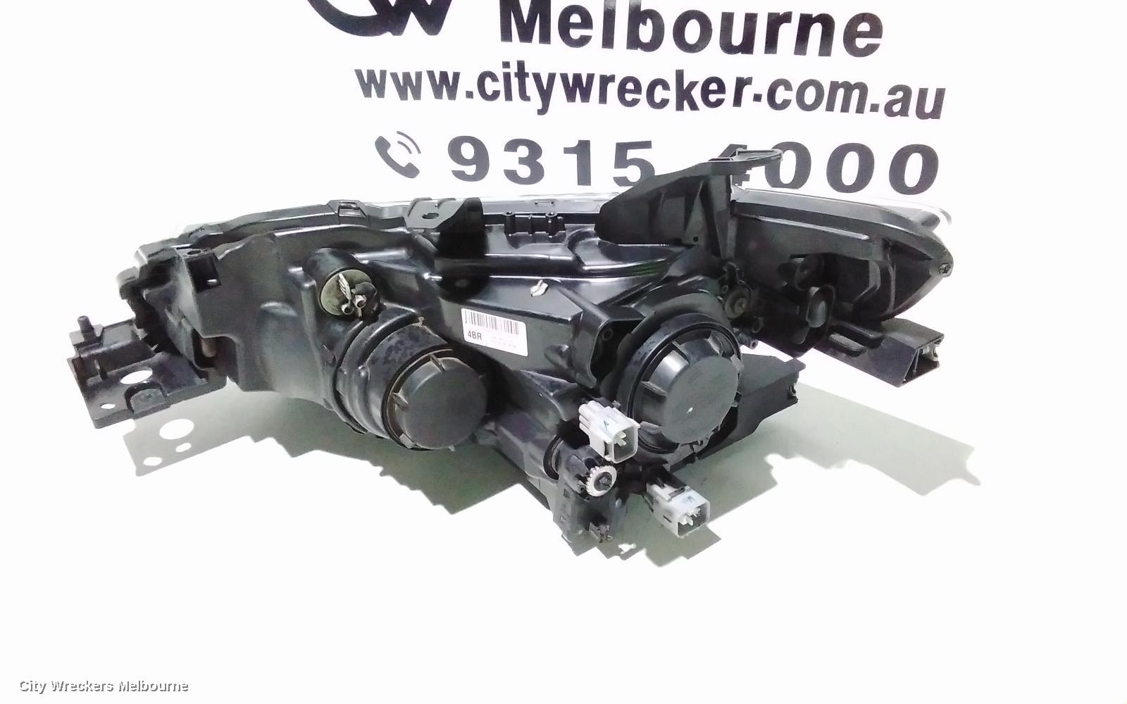 MITSUBISHI OUTLANDER RIGHT HEADLAMP, ZJ, HALOGEN, 10/2012 - 03/2015