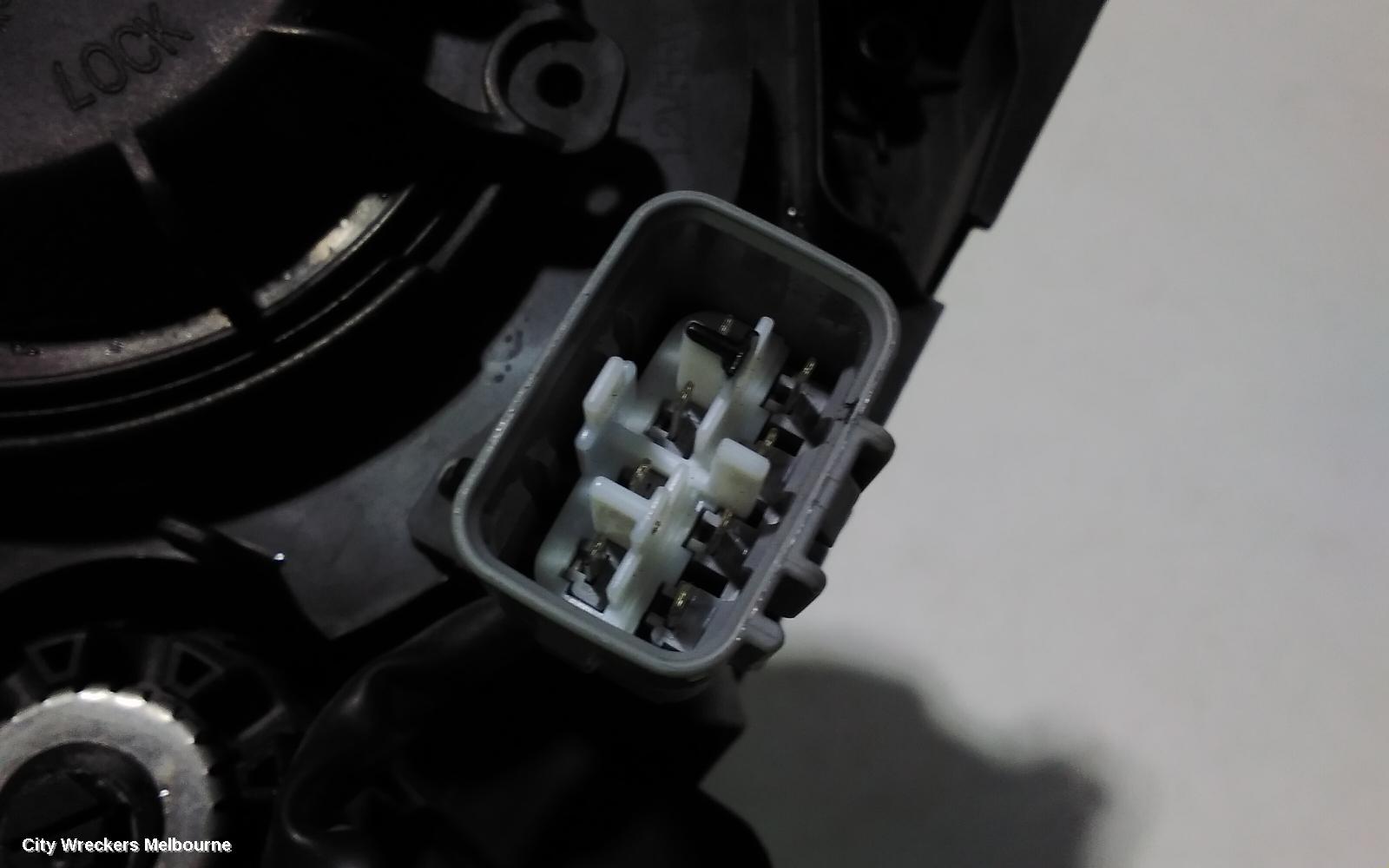 MITSUBISHI OUTLANDER RIGHT HEADLAMP, ZJ, HALOGEN, 10/2012 - 03/2015