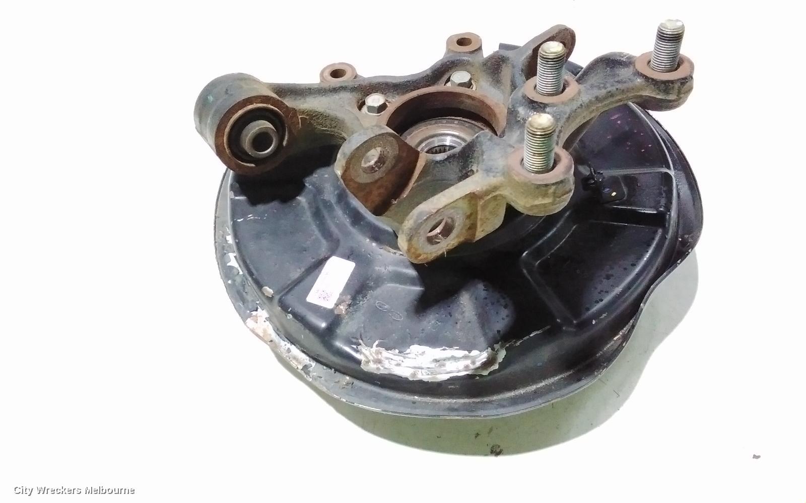 KIA SPORTAGE LEFT REAR HUB ASSEMBLY, QL, AWD, 10/2015 - 08/2021