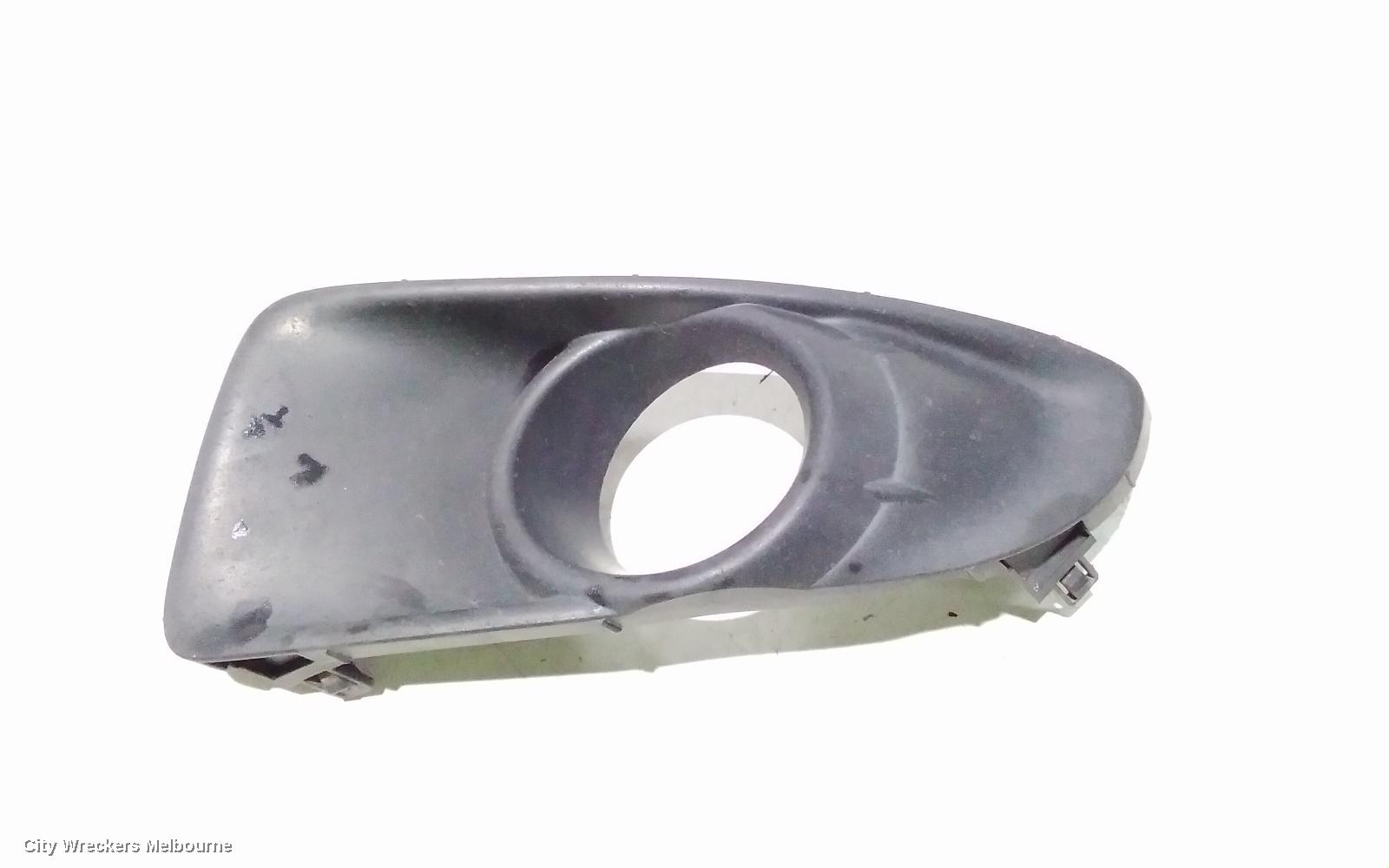 MAZDA 6 LEFT INDICATOR/FOG/SIDE, BUMPER FOGLAMP, STANDARD/LUXURY/MPS TYPE, GG/GY, 09/2002 - 12/2007
