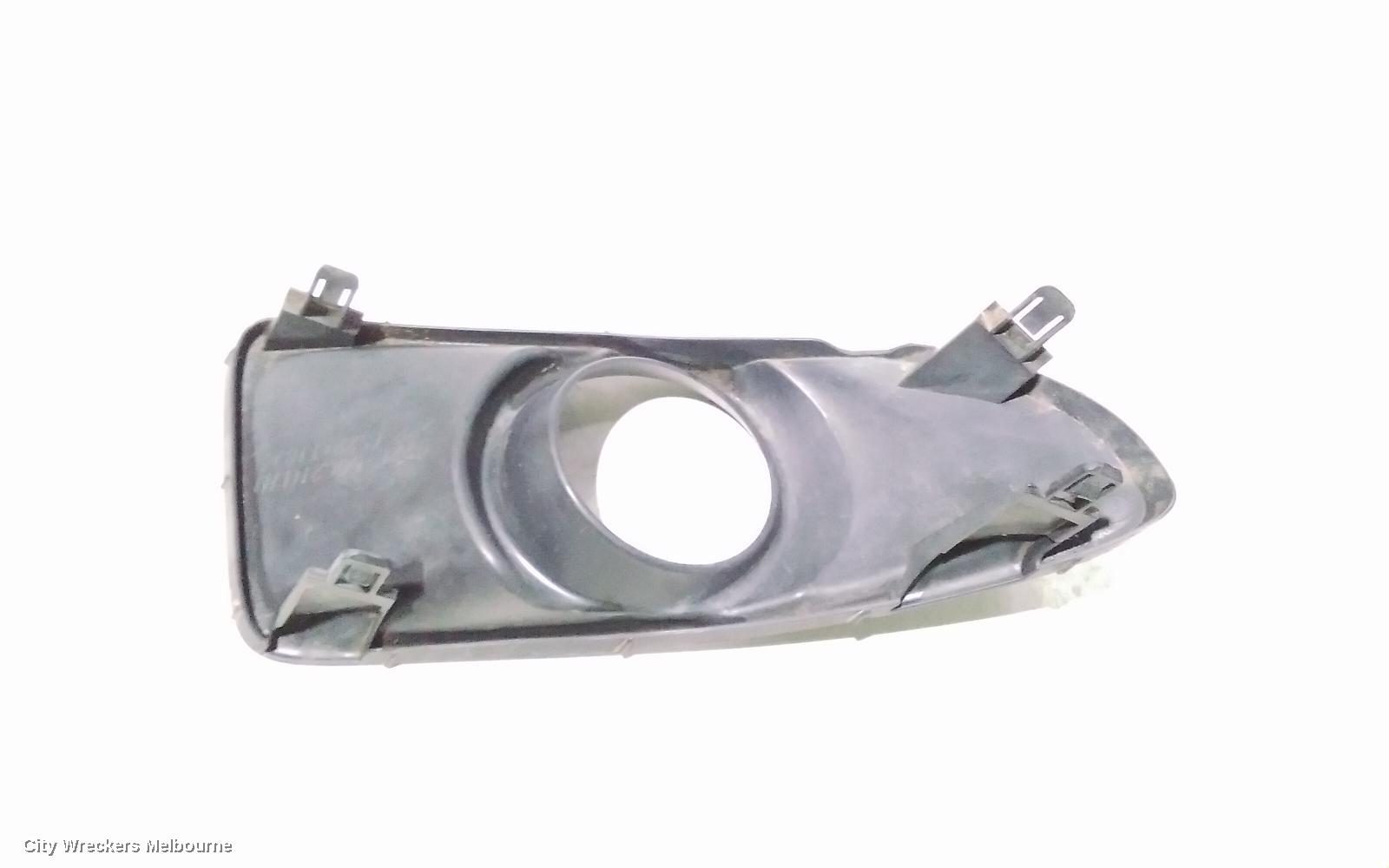 MAZDA 6 LEFT INDICATOR/FOG/SIDE, BUMPER FOGLAMP, STANDARD/LUXURY/MPS TYPE, GG/GY, 09/2002 - 12/2007