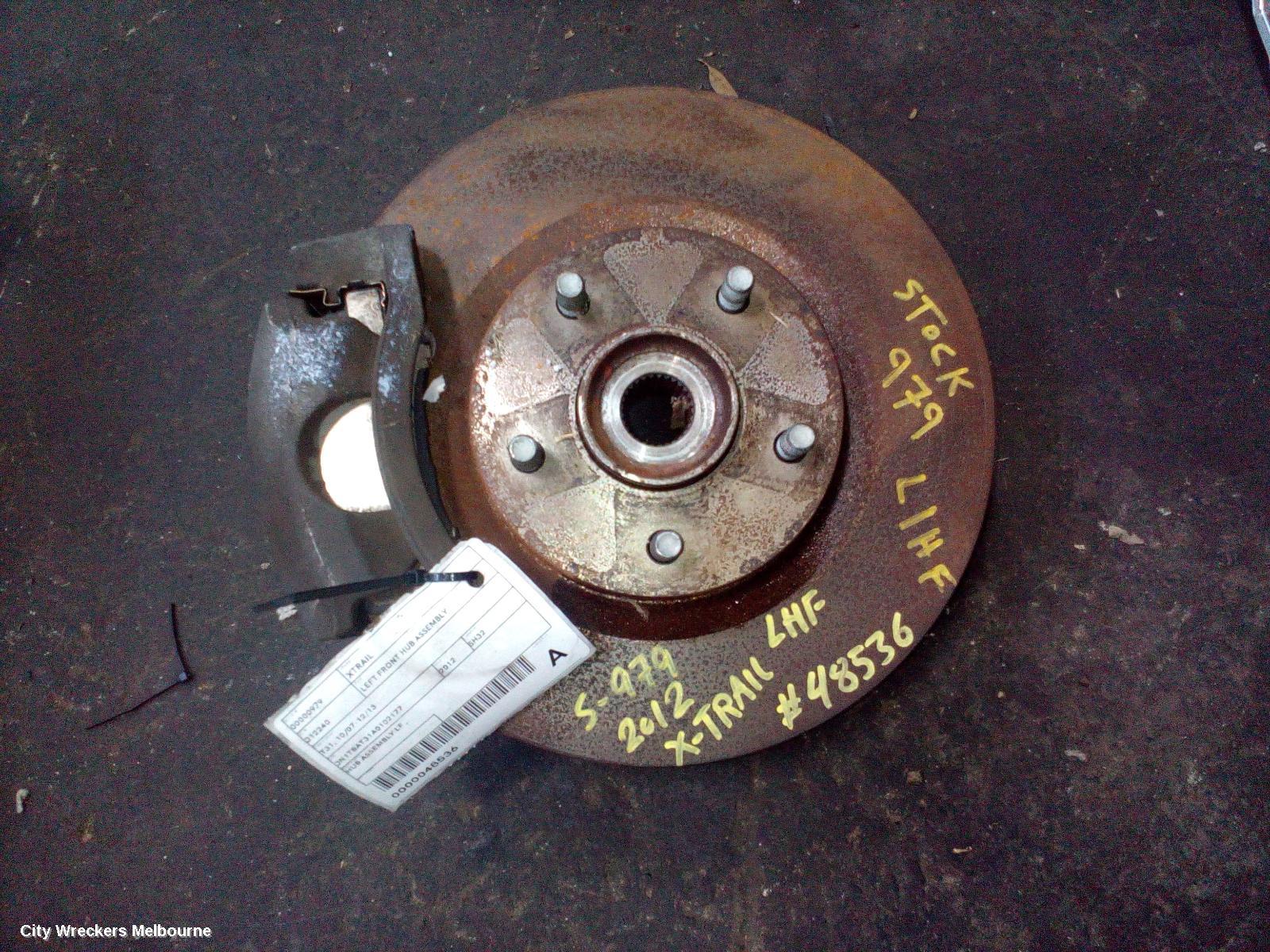 NISSAN XTRAIL LEFT FRONT HUB ASSEMBLY, T31, 10/2007 - 12/2013
