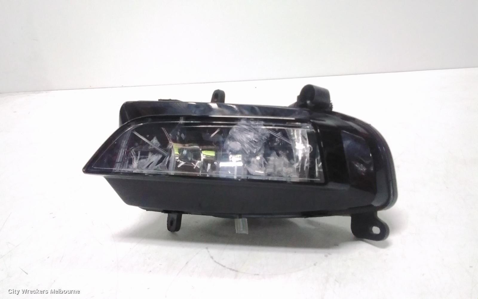 AUDI A4 LEFT INDICATOR/FOG/SIDE, BUMPER FOGLAMP, B8 8K, 02/2008 - 01/2012