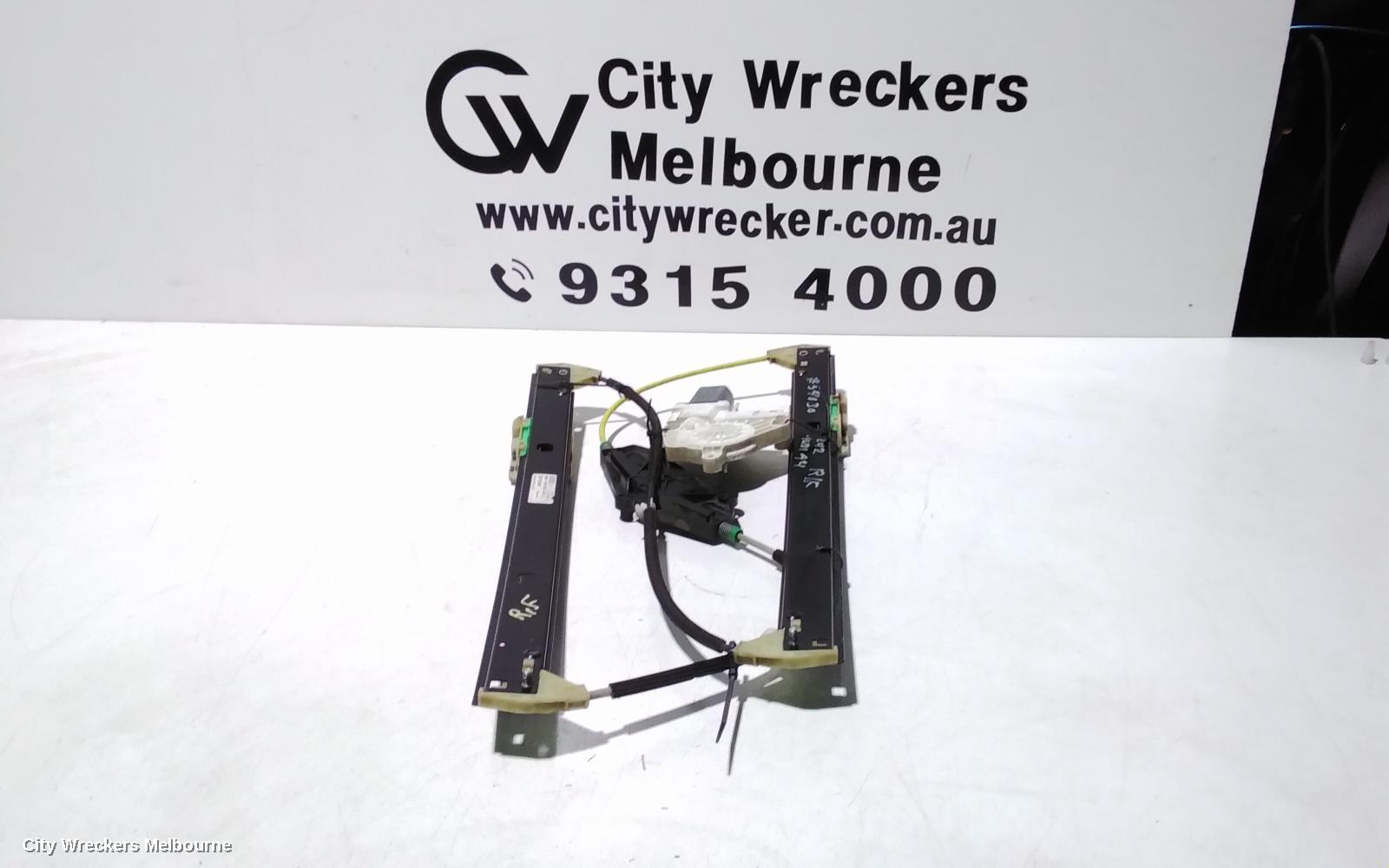 AUDI A4 RIGHT FRONT WINDOW REG/MOTOR, B8 8K, 06/2010 - 09/2015