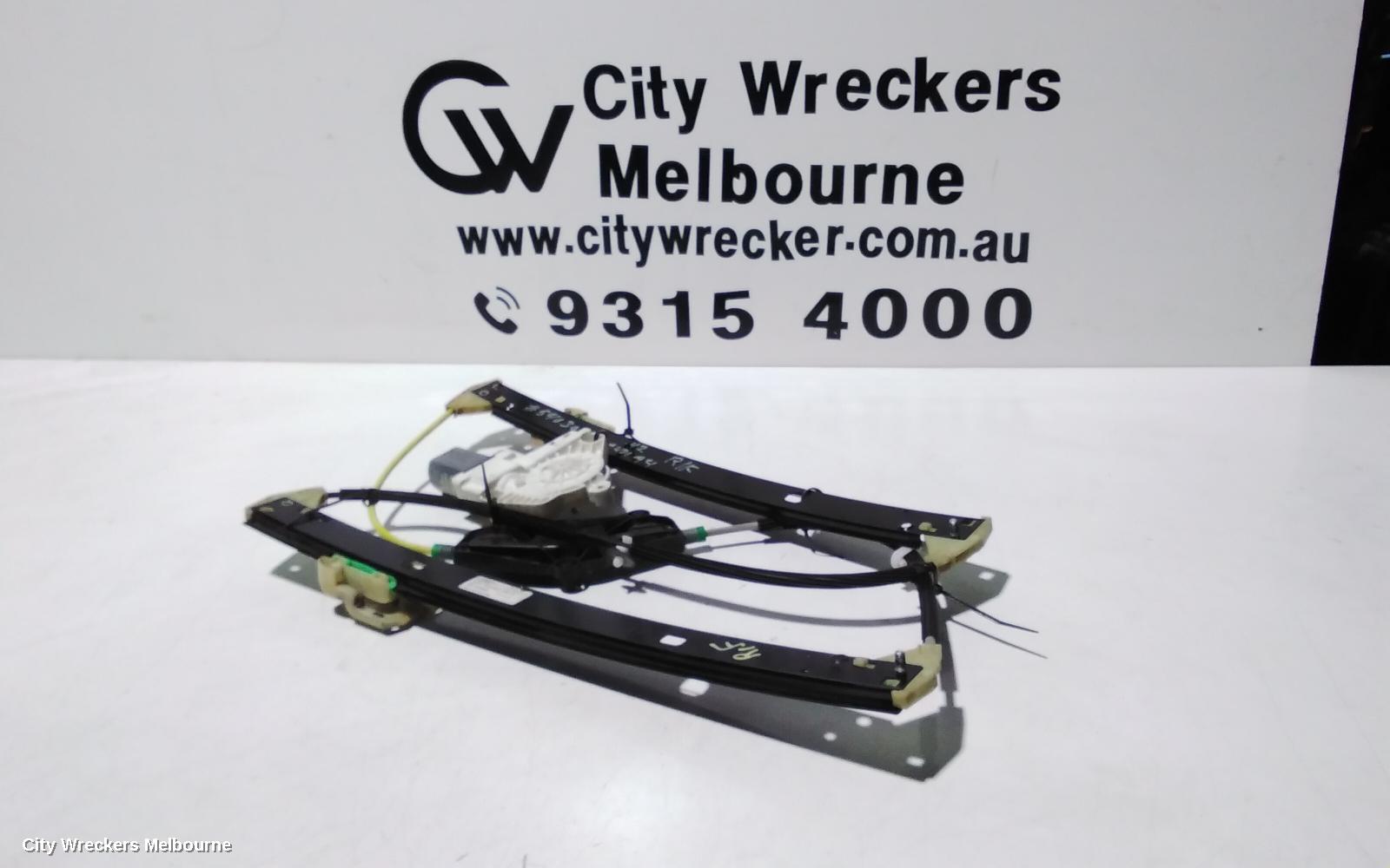AUDI A4 RIGHT FRONT WINDOW REG/MOTOR, B8 8K, 06/2010 - 09/2015