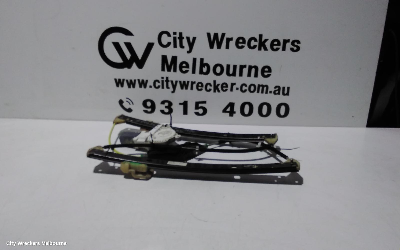 AUDI A4 RIGHT FRONT WINDOW REG/MOTOR, B8 8K, 06/2010 - 09/2015