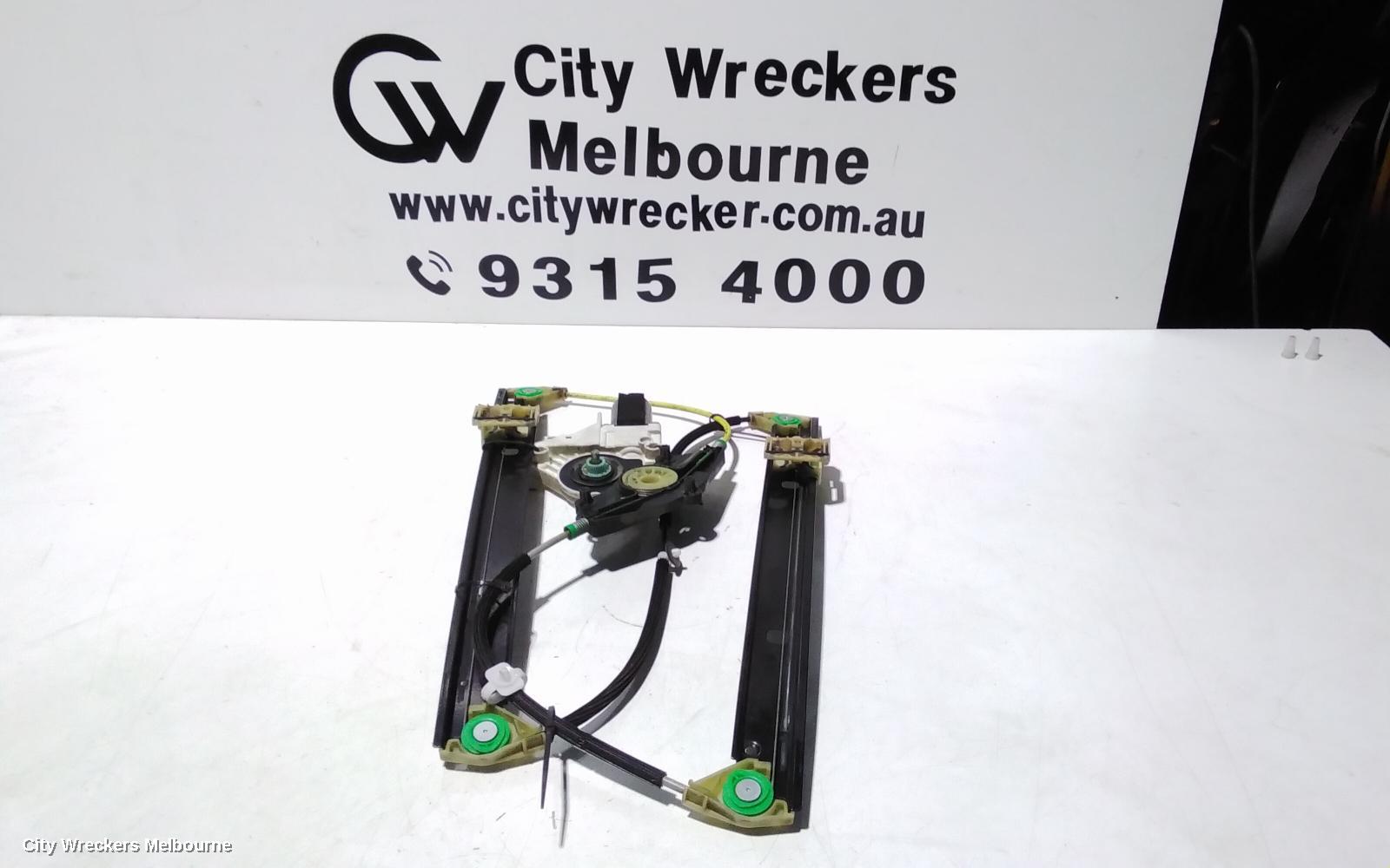 AUDI A4 RIGHT FRONT WINDOW REG/MOTOR, B8 8K, 06/2010 - 09/2015
