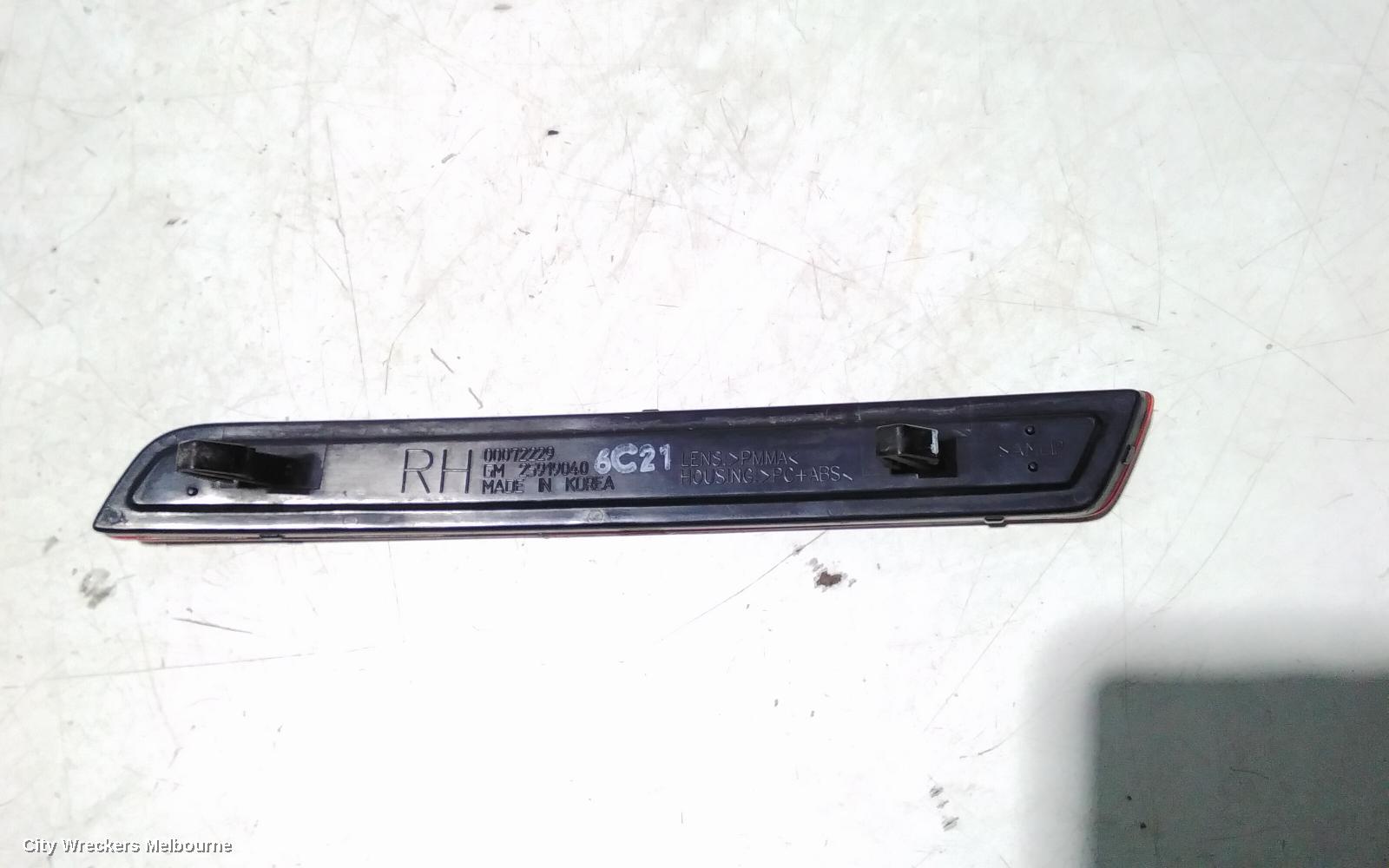 NISSAN QASHQAI RIGHT TAILLIGHT, J11, BUMPER REFLECTOR, 07/2017 - 07/2021