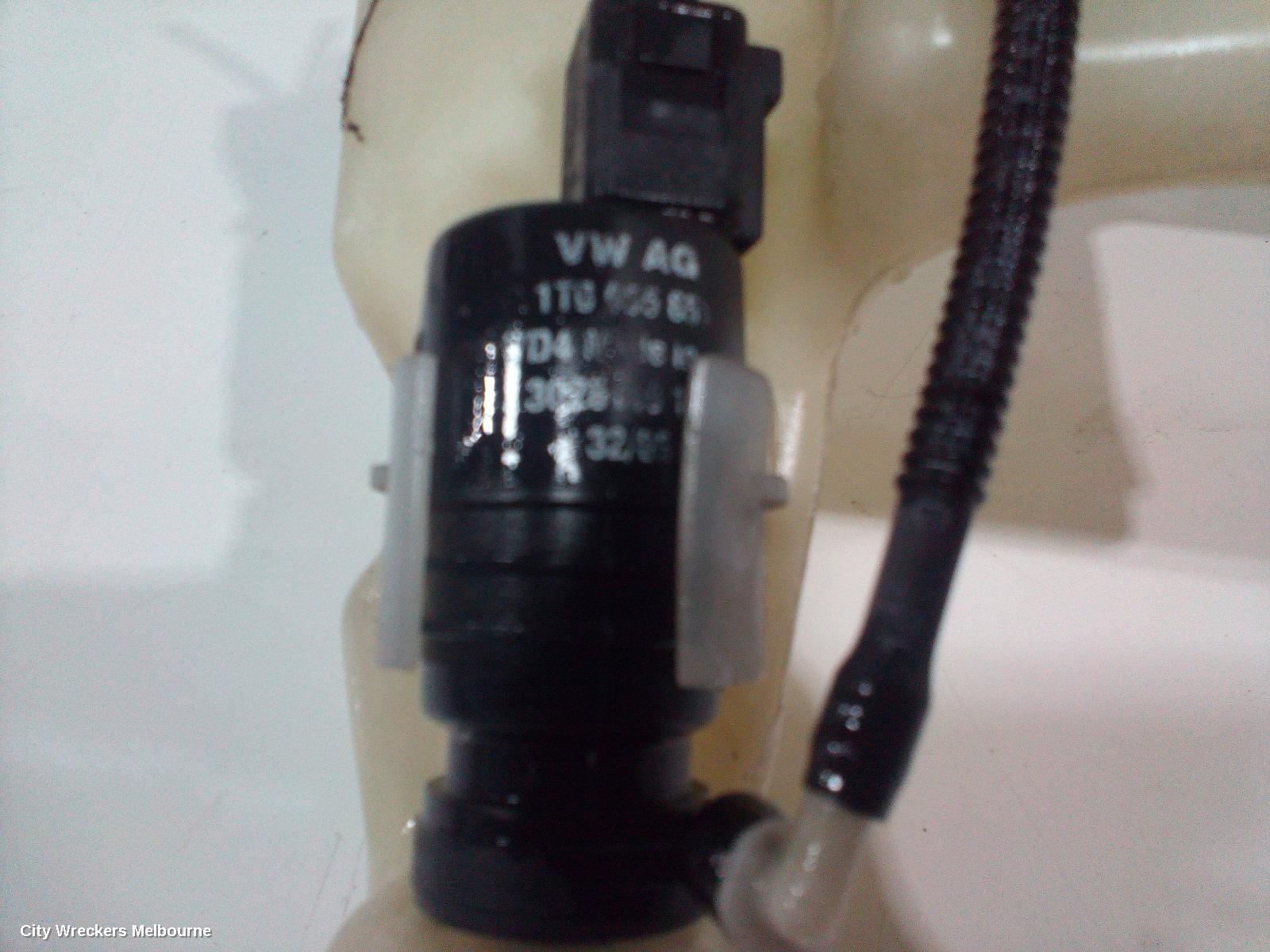 VOLKSWAGEN PASSAT WASHER BOTTLE, 3B/GP, 11/2002 - 11/2005