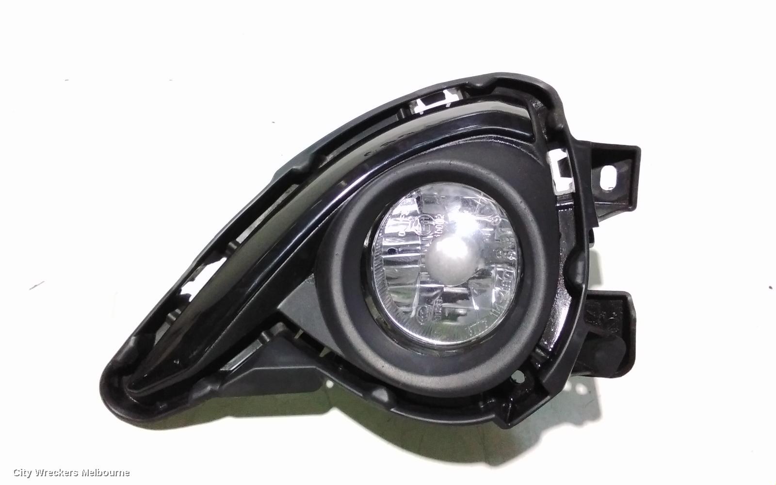 MAZDA 2 RIGHT INDICATOR/FOG/SIDE, BUMPER FOGLAMP, HALOGEN TYPE, DJ/DL, 09/2014 - 03/2017
