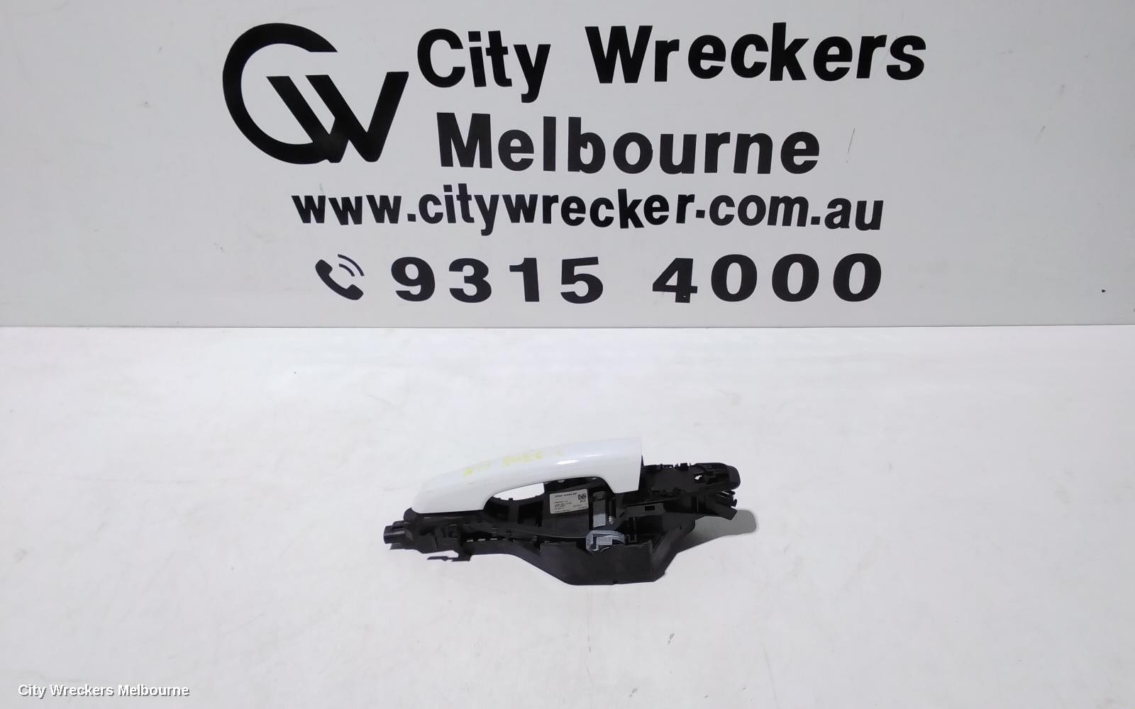 LAND ROVER RANGEROVER SPORT DOOR HANDLE, LH REAR, OUTER, NON KEYLESS ENTRY TYPE, COLOUR CODED, L494, 06/2013 - 04/2022