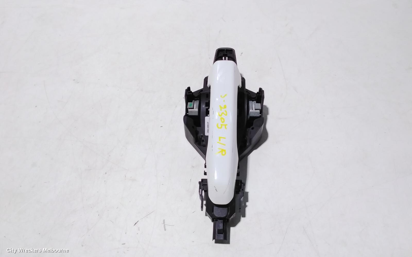 LAND ROVER RANGEROVER SPORT DOOR HANDLE, LH REAR, OUTER, NON KEYLESS ENTRY TYPE, COLOUR CODED, L494, 06/2013 - 04/2022