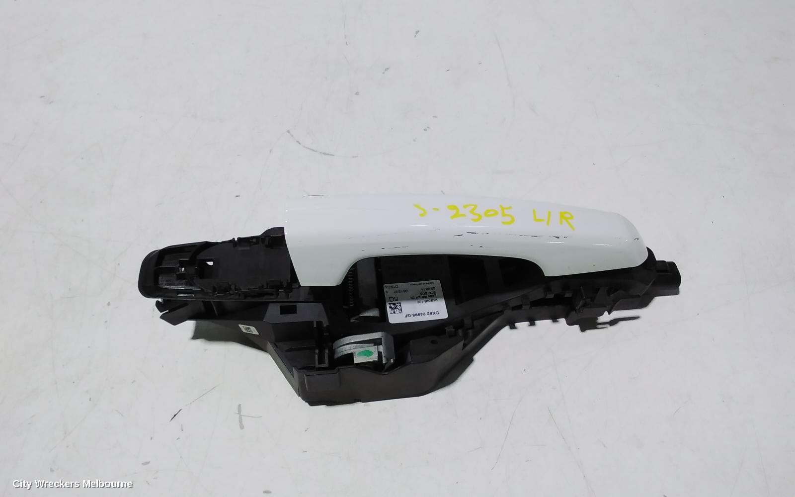 LAND ROVER RANGEROVER SPORT DOOR HANDLE, LH REAR, OUTER, NON KEYLESS ENTRY TYPE, COLOUR CODED, L494, 06/2013 - 04/2022