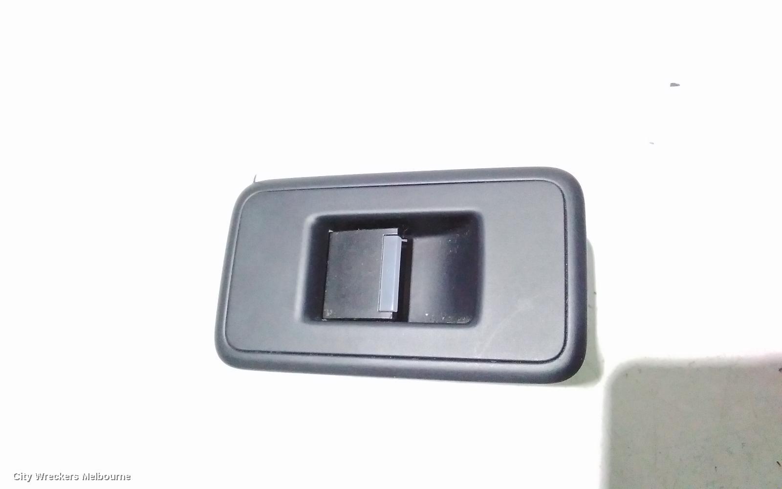 LAND ROVER RANGEROVER SPORT PWR DR WIND SWITCH, LH REAR, L494, 06/2013 - 04/2022