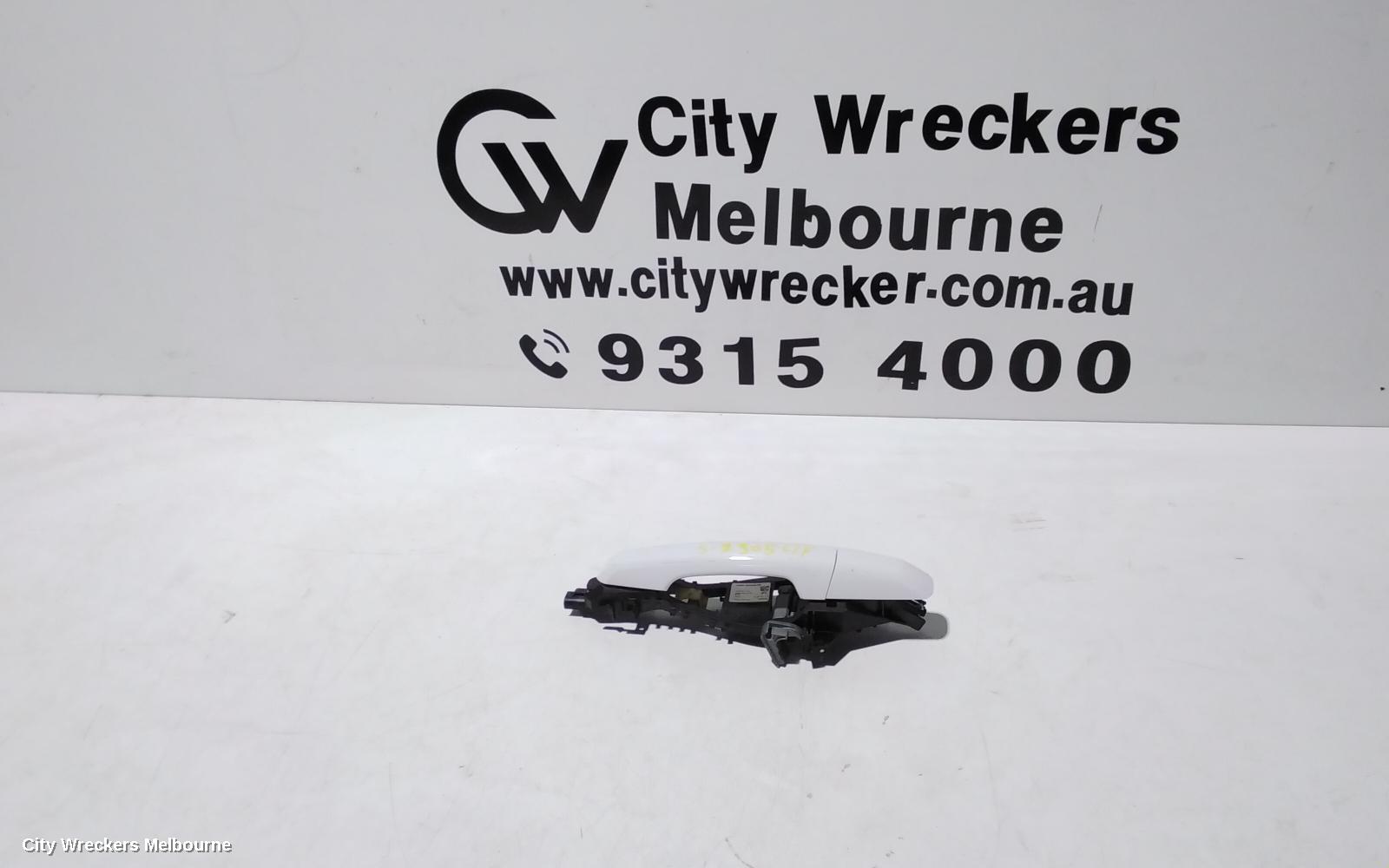 LAND ROVER RANGEROVER SPORT DOOR HANDLE, OUTER, LH FRONT, W/ KEYLESS ENTRY TYPE, COLOUR CODED, L494, 12/2013 ONWARDS