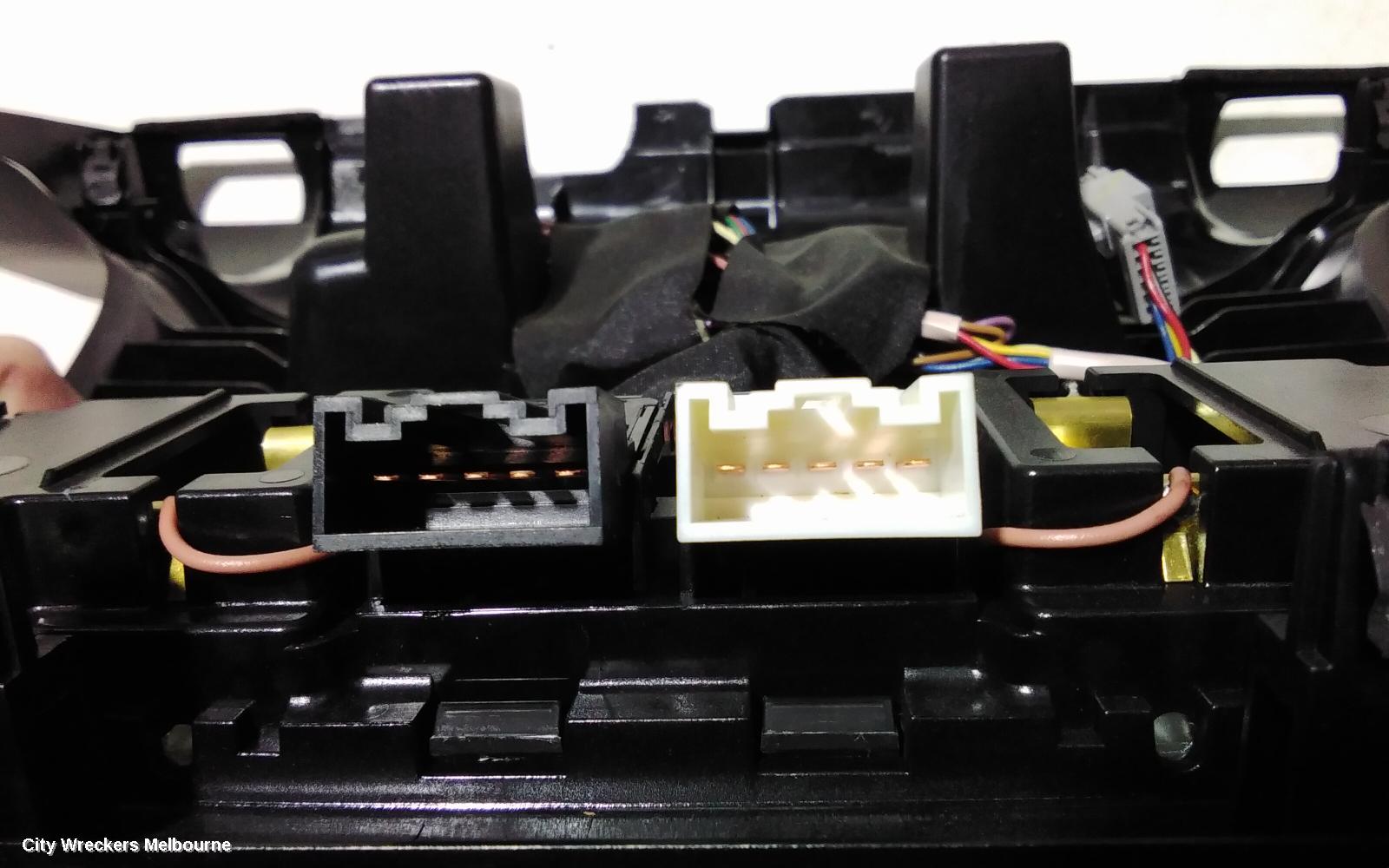 SUBARU WRX COURTESY LIGHT, V1, FRONT, NON SWITCH PANEL TYPE, 03/2014 - 10/2021