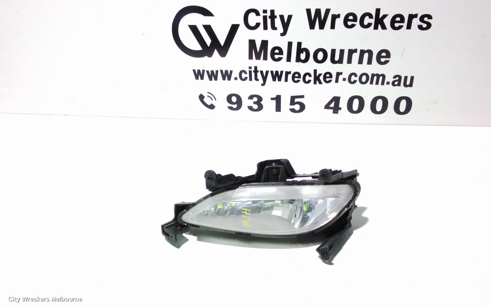 HYUNDAI I45 RIGHT INDICATOR/FOG/SIDE, BUMPER FOGLAMP, YF, 02/2010 - 05/2013 (AUS ONLY)
