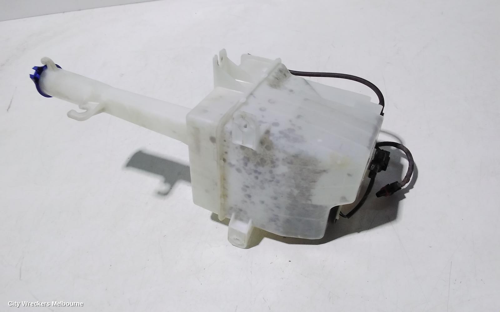 HYUNDAI I45 WASHER BOTTLE, WASHER BOTTLE MOTOR, YF, 02/2010 - 04/2014