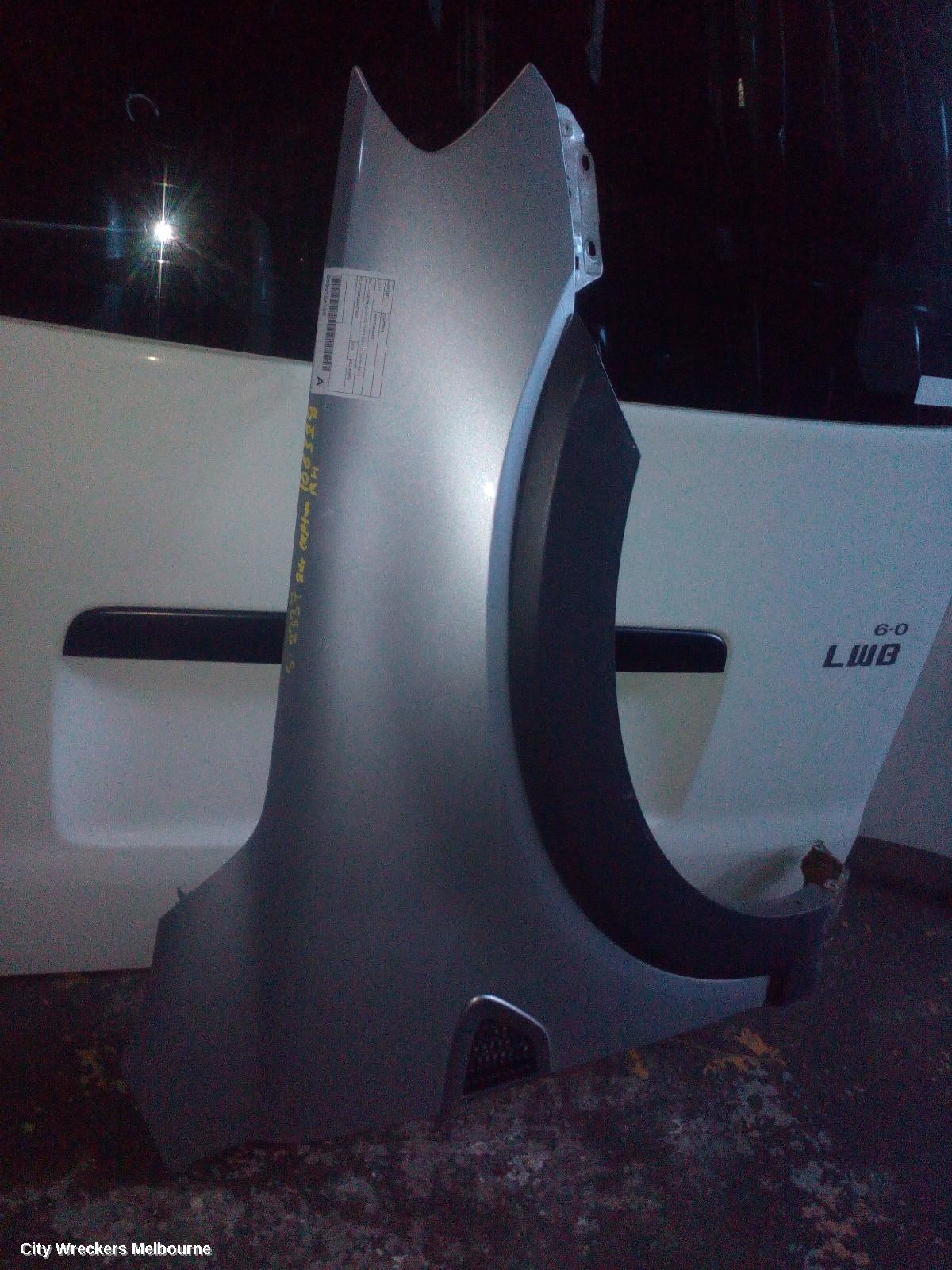 HOLDEN CAPTIVA RIGHT GUARD, CG, CX/LX/SX/CAPTIVA 7 (4TH VIN = C), 09/2006 - 02/2011