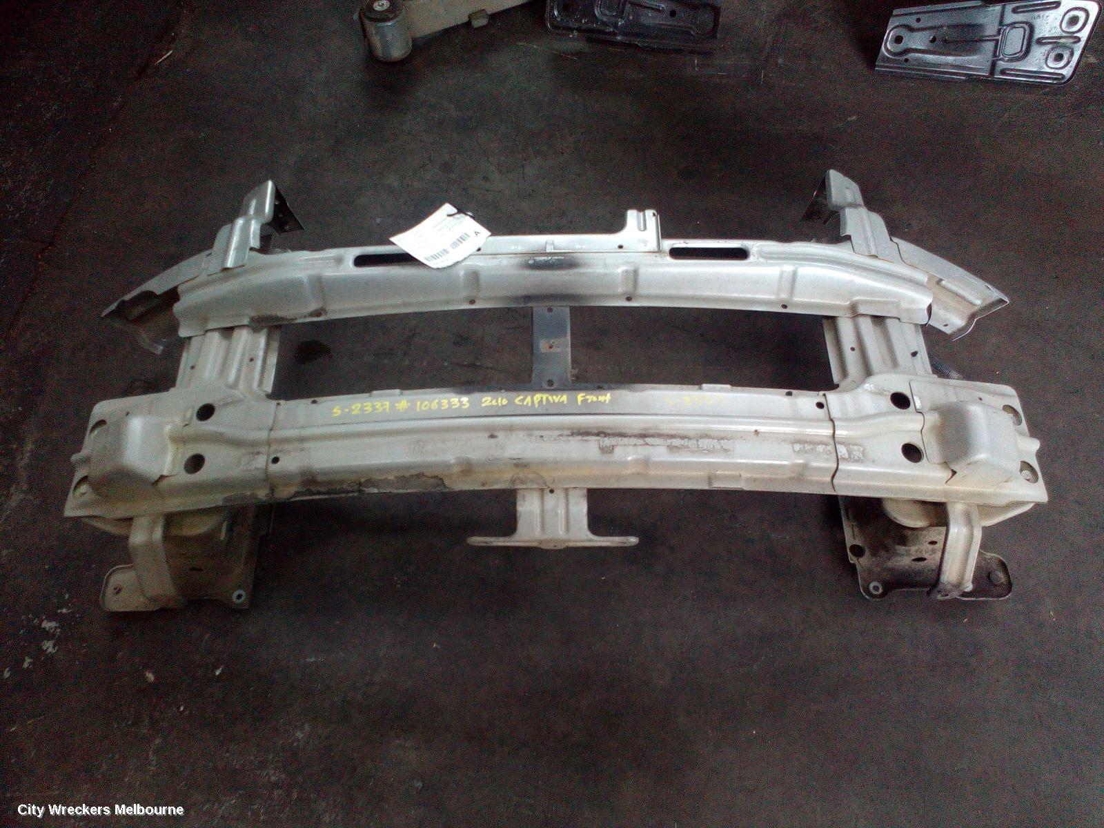HOLDEN CAPTIVA F/BAR REINFORC/BRACK, STEEL BOLT ON BRACKET GUARD TO RADIATOR SUPPORT, CG, CX/LX/SX/CAPTIVA 7, 09/2006 - 02/2011