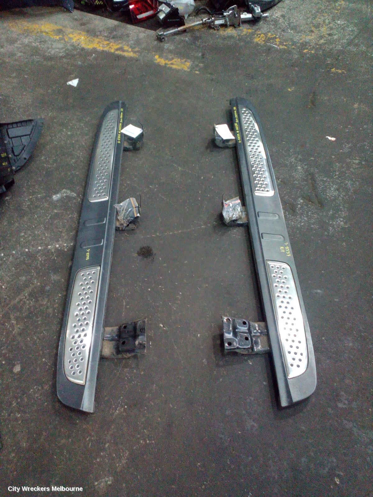 HOLDEN CAPTIVA SIDE STEP/SKIRT, CG, RH SIDE ONLY, 09/2006 - 02/2011