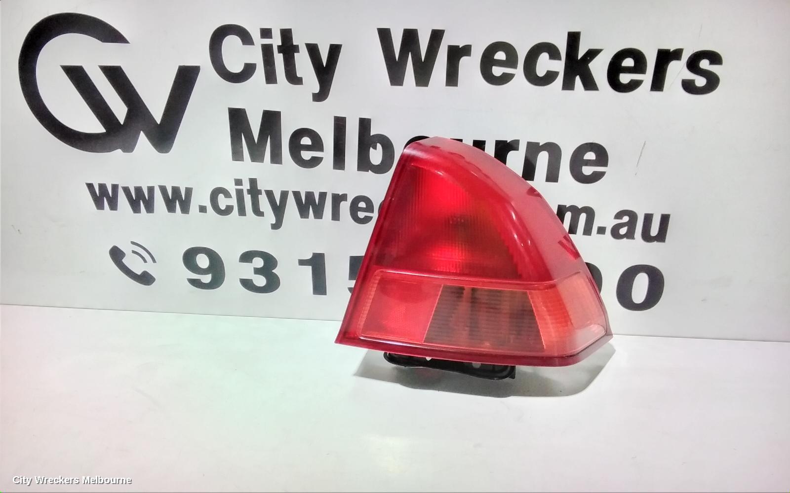 HONDA CIVIC RIGHT TAILLIGHT, 7TH GEN, SEDAN, LENS# P2662, 11/2000 - 09/2003