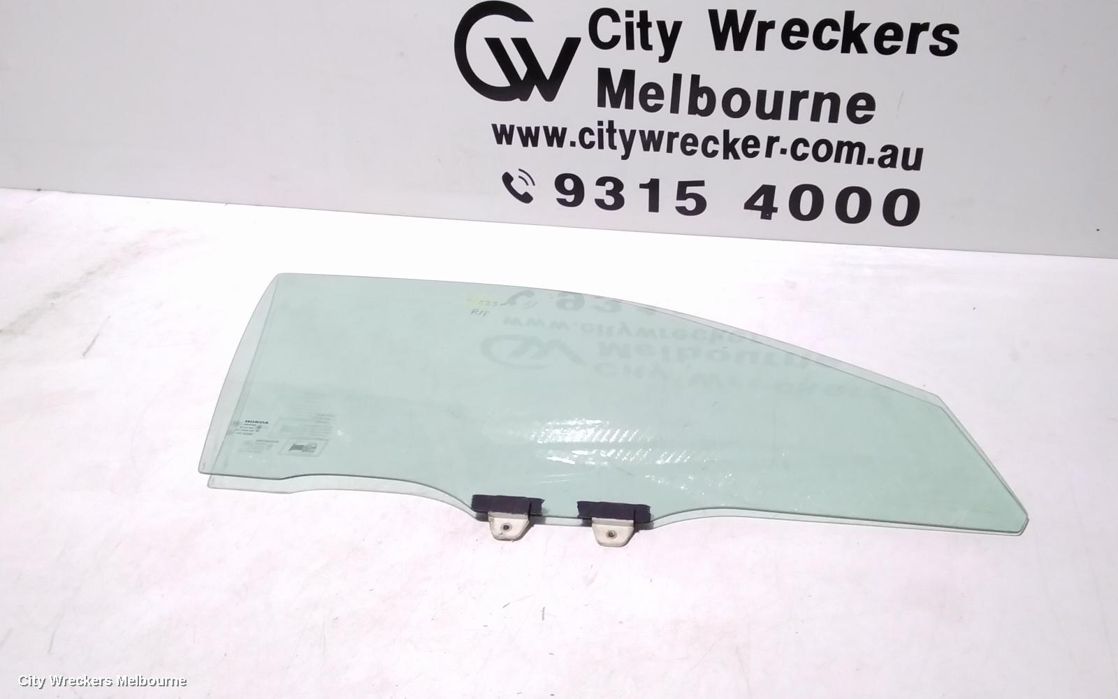HONDA CIVIC RIGHT FRONT DOOR WINDOW, 7TH GEN, SEDAN, 11/2000 - 12/2005