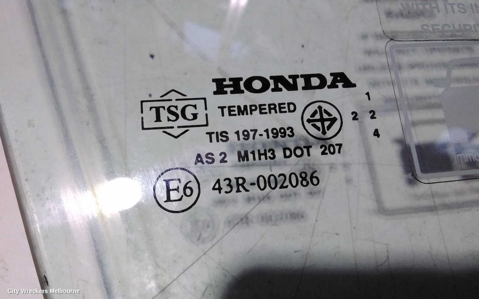 HONDA CIVIC RIGHT FRONT DOOR WINDOW, 7TH GEN, SEDAN, 11/2000 - 12/2005