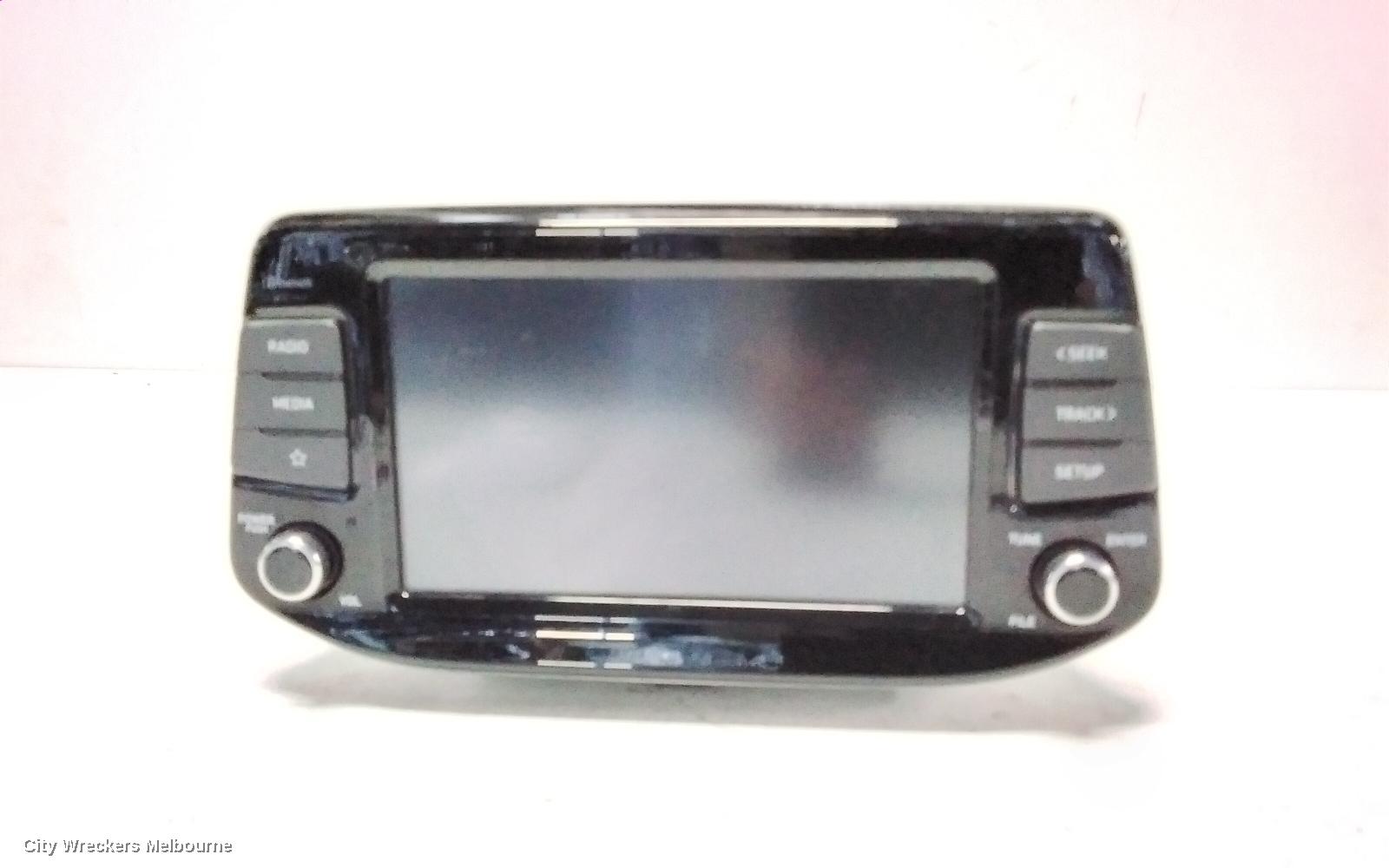 HYUNDAI I30 RADIO/CD/DVD/SAT/TV, HEAD UNIT & DISPLAY, 8 IN, NON SAT NAV/STANDARD AUDIO TYPE, (S. KOREA VIN KMHH), PD, HATCH, 08/2020 ONWARDS