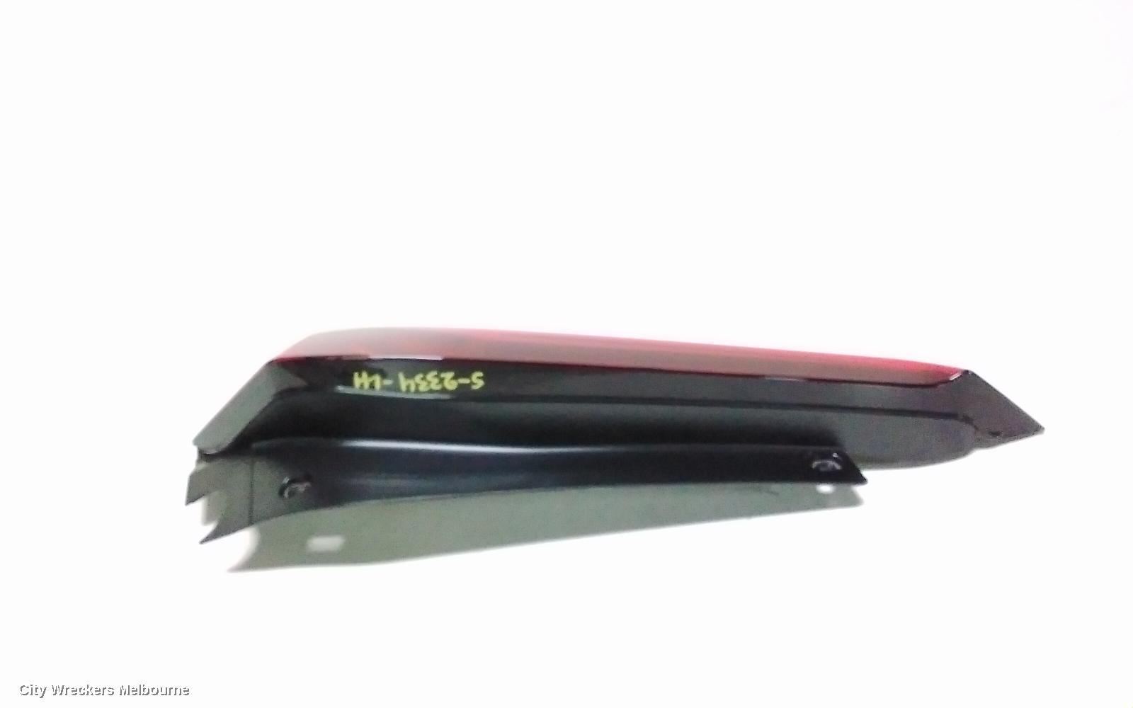 MG MG3 LEFT TAILLIGHT, SZP1, IN BODY, CLEAR ON BOTTOM, 06/2018 ONWARDS