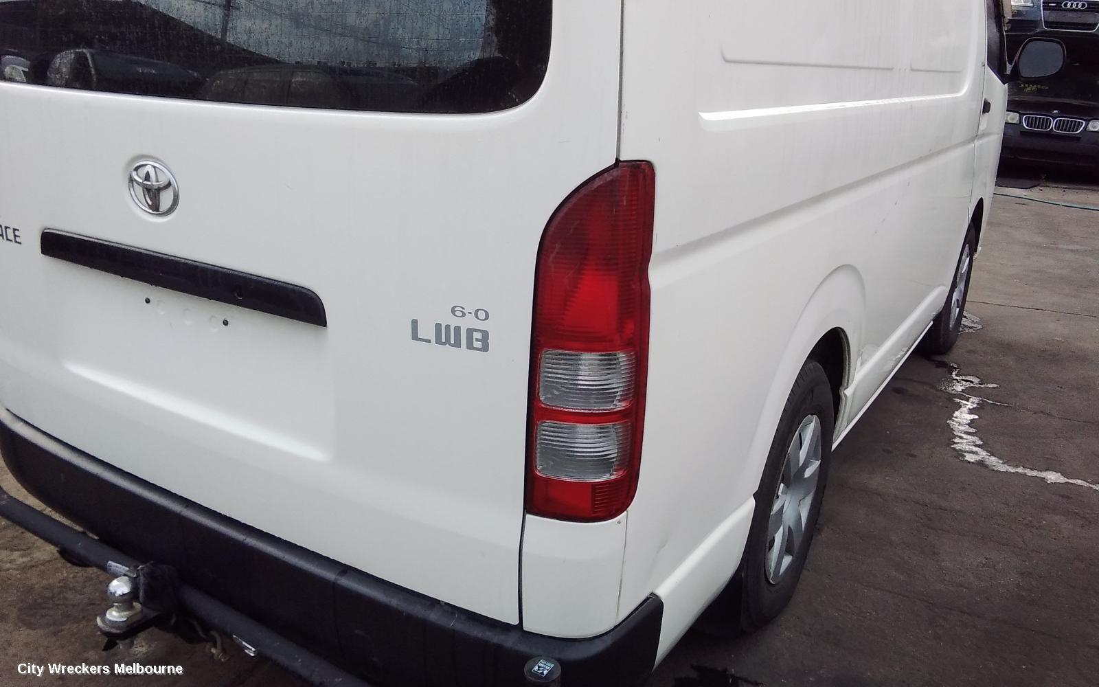 TOYOTA HIACE RIGHT FRONT STRUT, ***USE SHOCK ABSORBER PART TYPE***
