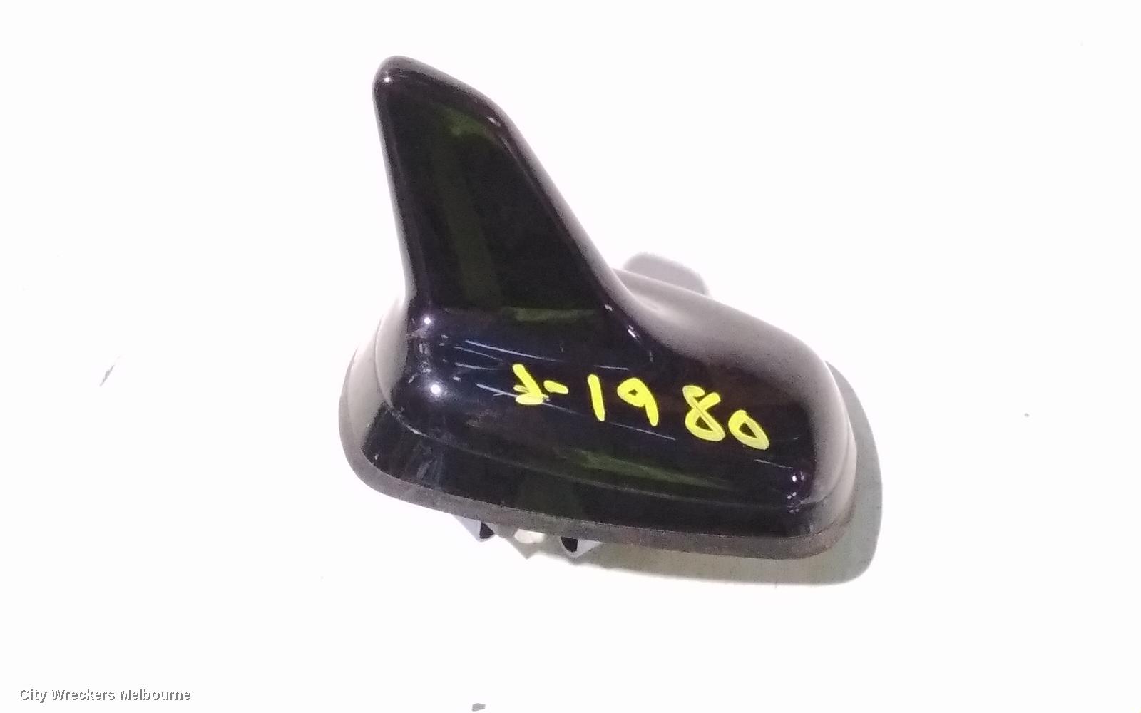 VOLKSWAGEN T-ROC ANTENNA, A1, 03/2020 - 12/2025