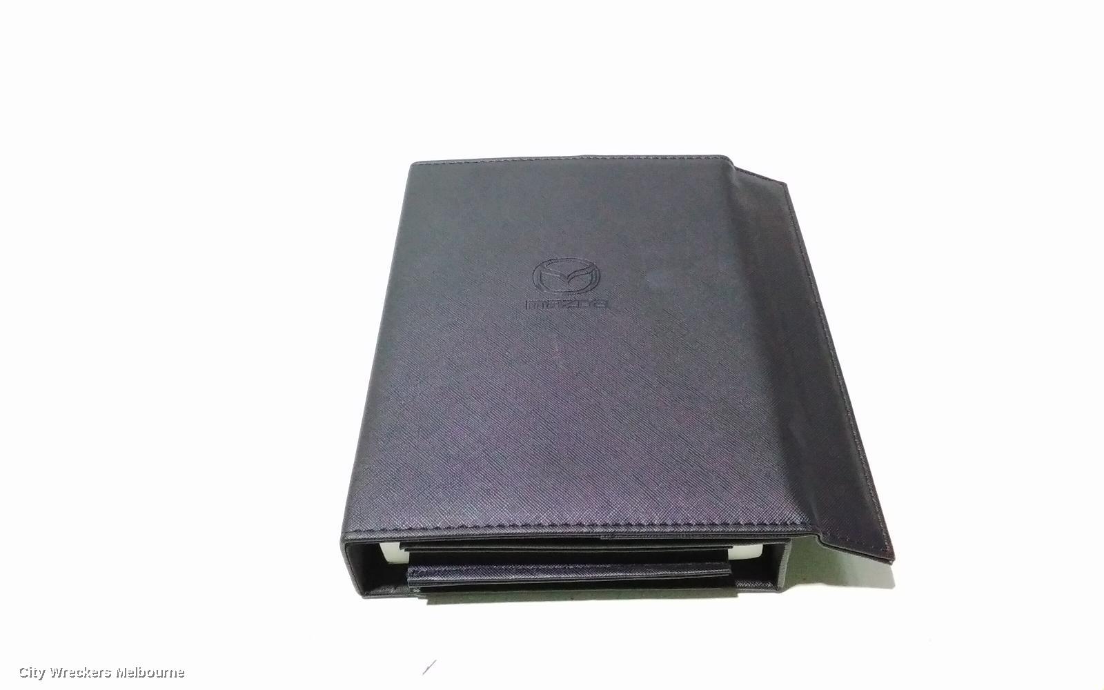 MAZDA MX30 OWNERS HANDBOOK, DR, 11/2020 - 12/2025
