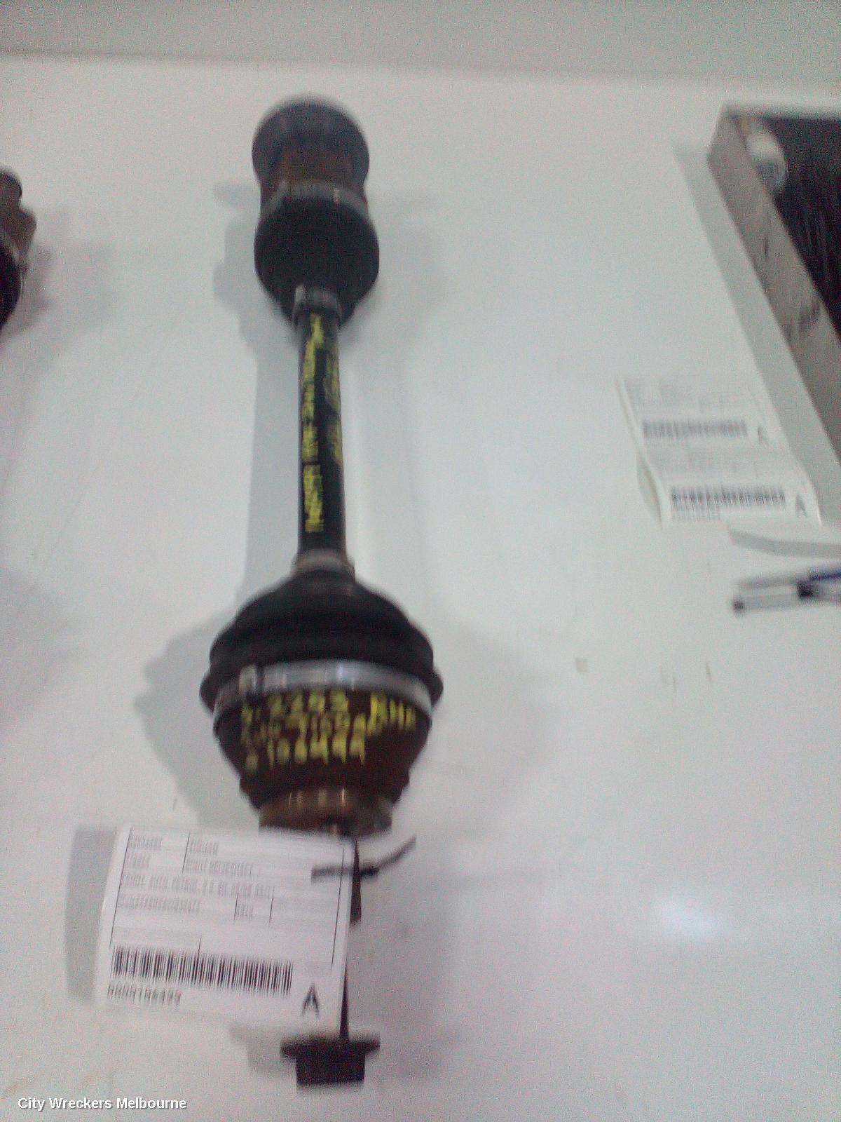 VOLKSWAGEN TIGUAN RIGHT DRIVESHAFT, FRONT, AUTO, PETROL, 2.0, 5N, 05/2008 - 06/2011