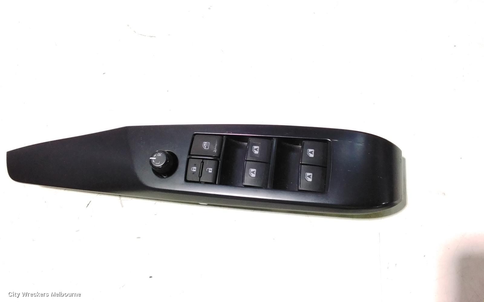 TOYOTA CAMRY PWR DR WIND SWITCH, RH FRONT (MASTER SWITCH), XV70, 09/2017 - 01/2021