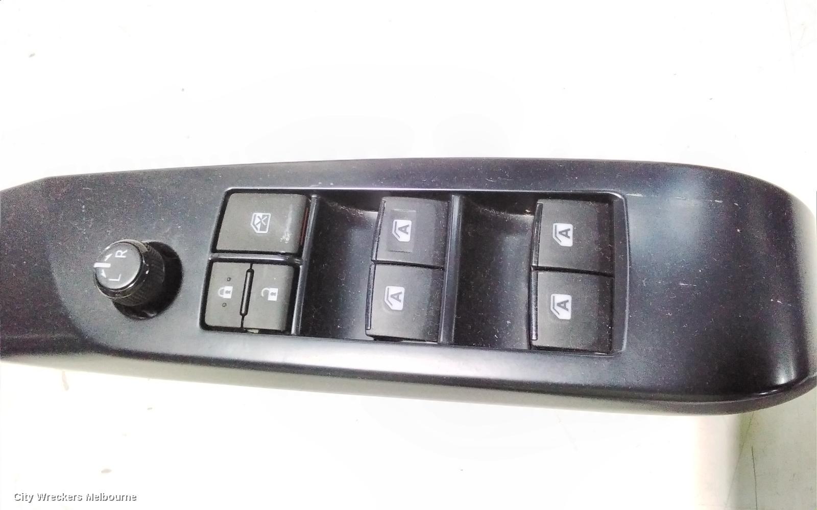 TOYOTA CAMRY PWR DR WIND SWITCH, RH FRONT (MASTER SWITCH), XV70, 09/2017 - 01/2021